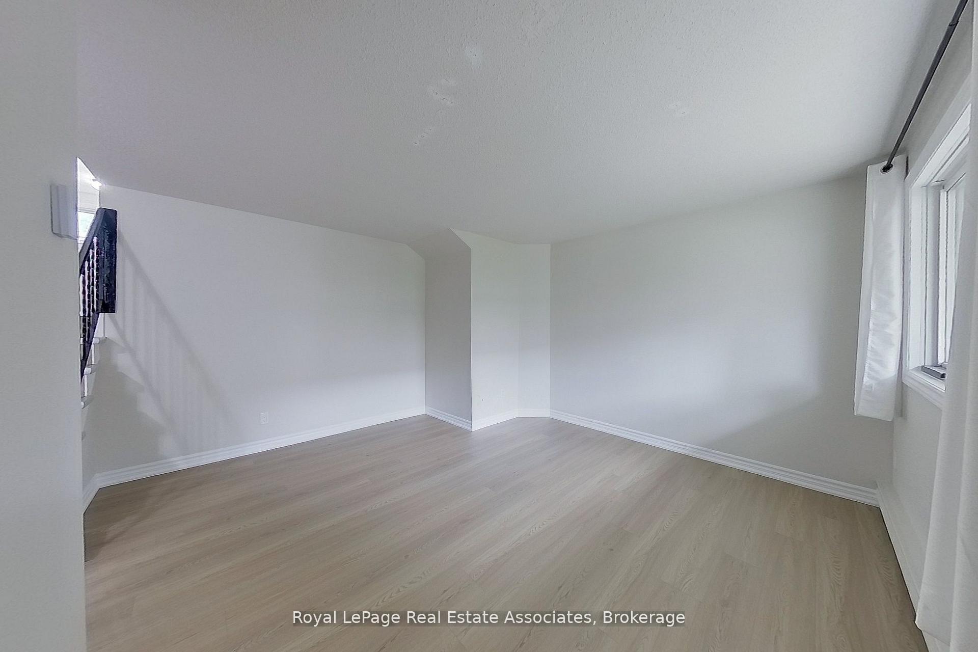Photo 10 of Unit 30, 35 Breckenridge Drive, Kitchener, Heritage Park - Kitchener — HOMEH