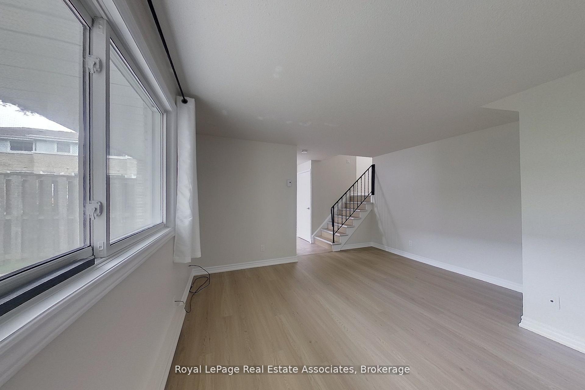 Photo 12 of Unit 30, 35 Breckenridge Drive, Kitchener, Heritage Park - Kitchener — HOMEH