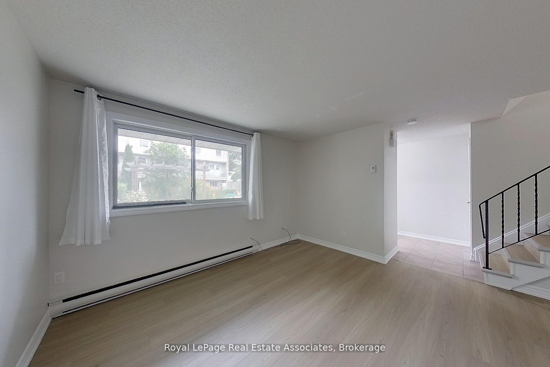 Photo 13 of Unit 30, 35 Breckenridge Drive, Kitchener, Heritage Park - Kitchener — HOMEH