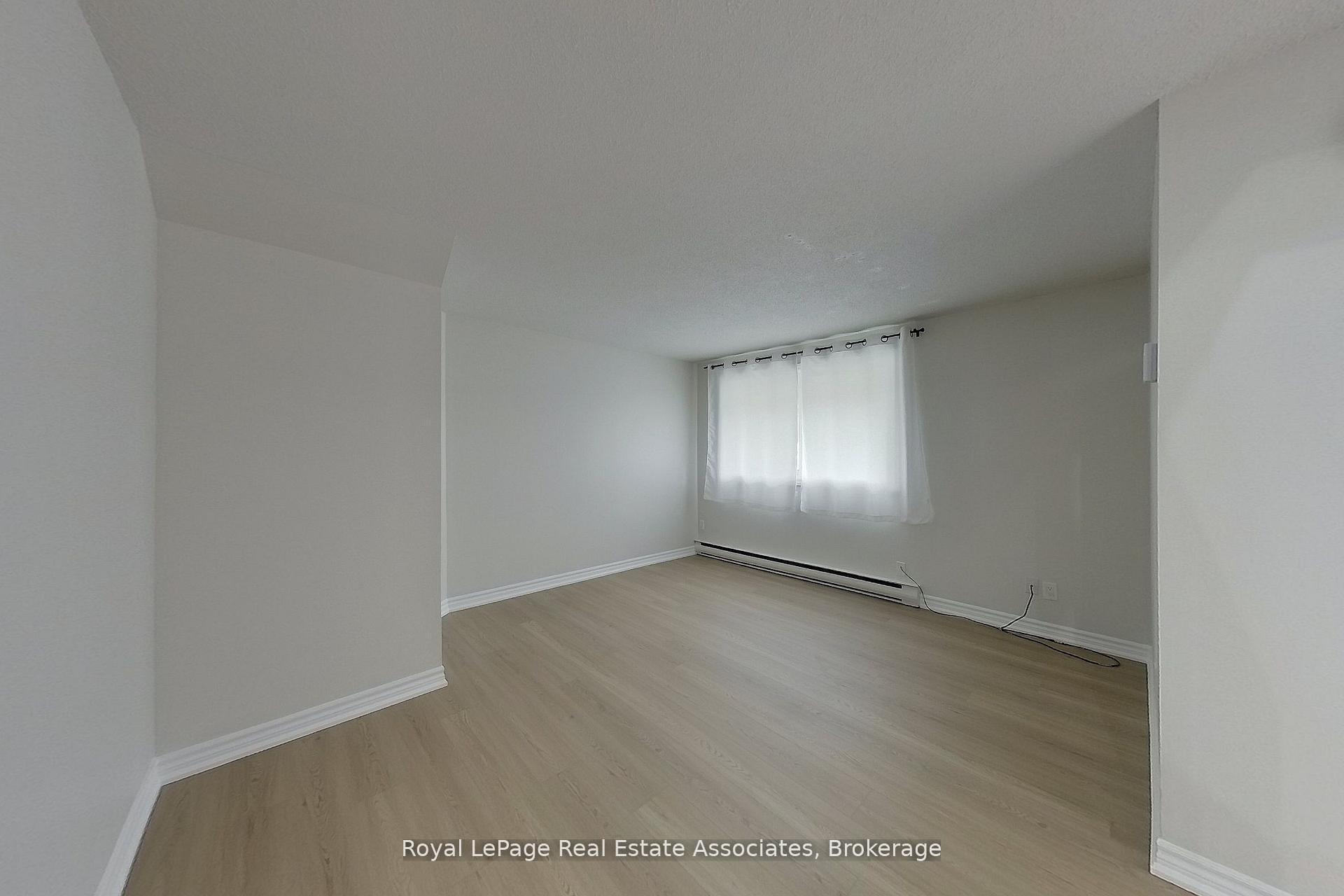 Photo 16 of Unit 30, 35 Breckenridge Drive, Kitchener, Heritage Park - Kitchener — HOMEH