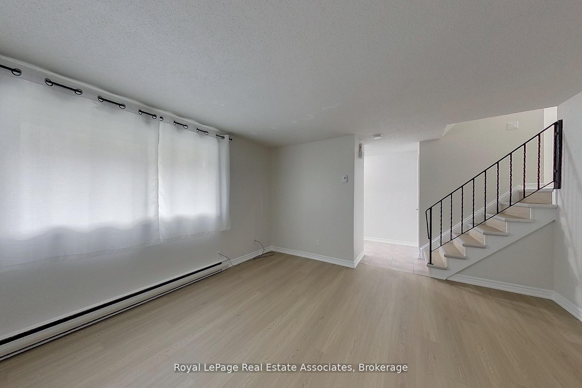 Photo 18 of Unit 30, 35 Breckenridge Drive, Kitchener, Heritage Park - Kitchener — HOMEH