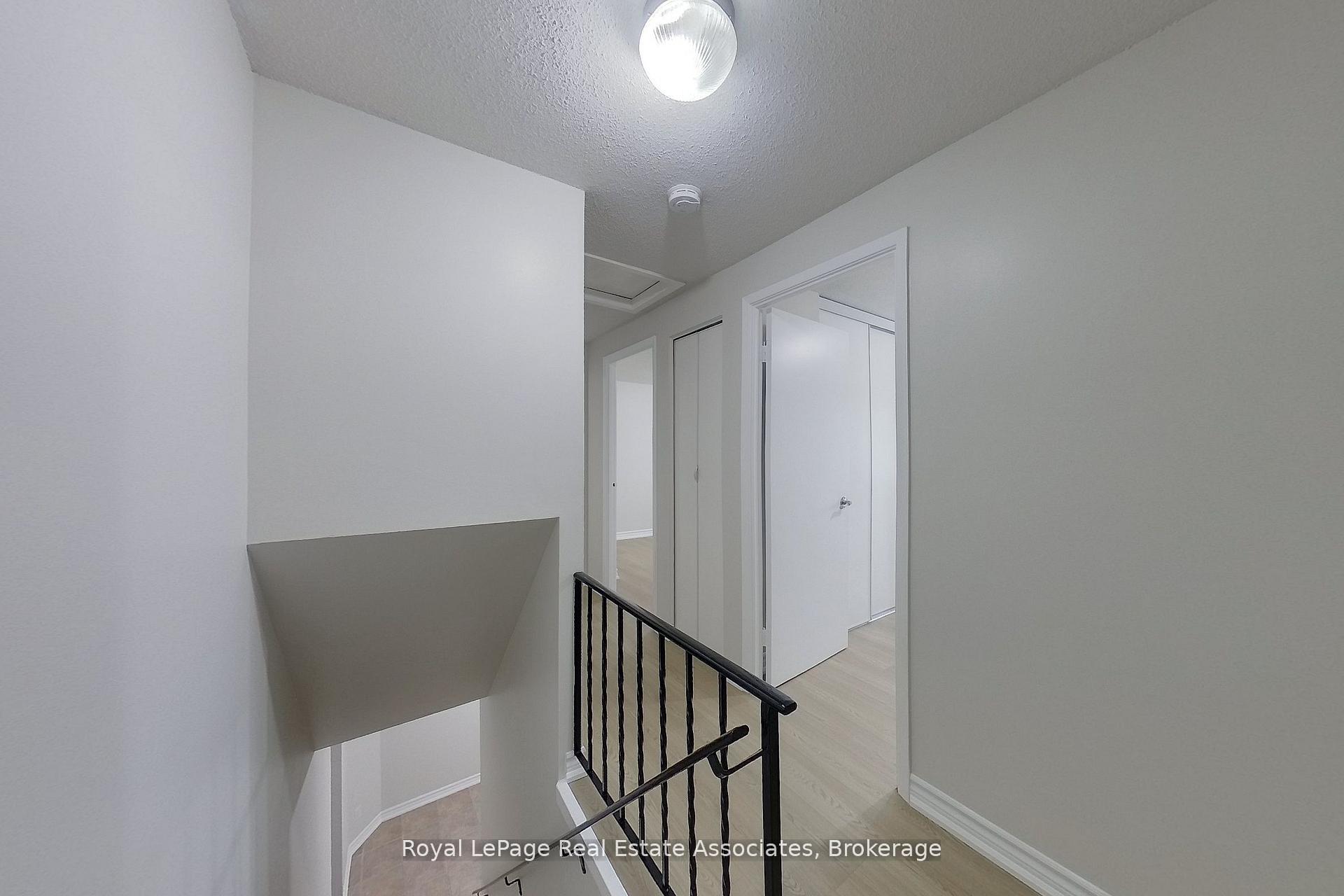 Photo 26 of Unit 30, 35 Breckenridge Drive, Kitchener, Heritage Park - Kitchener — HOMEH