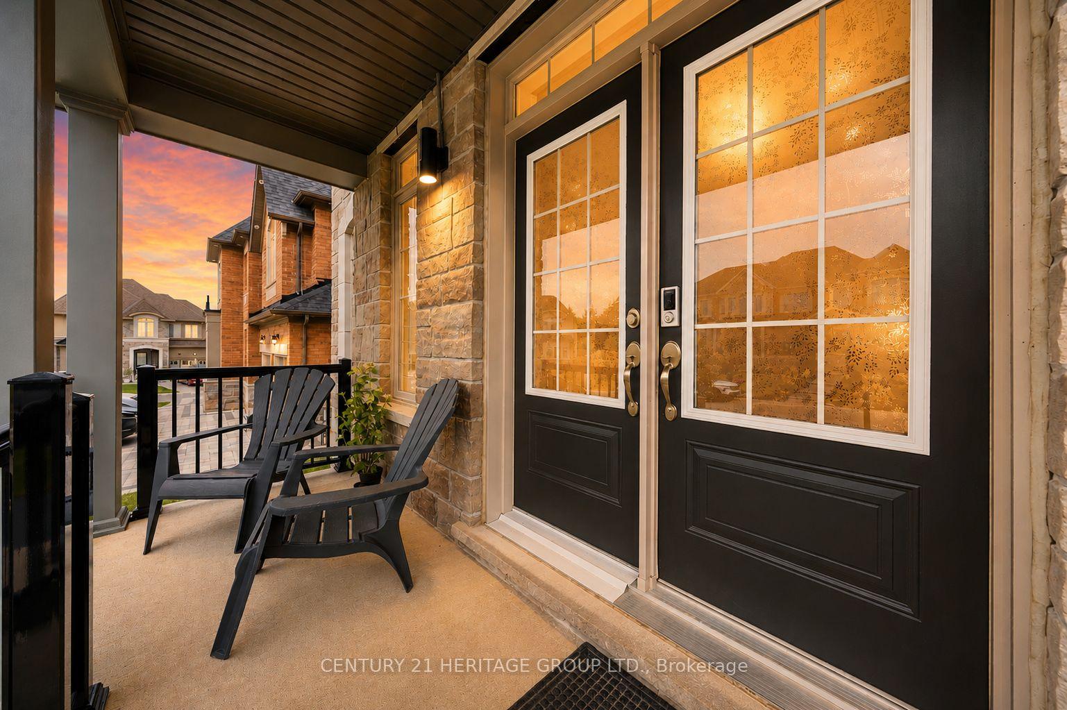 Photo 3 of 282 Reg Harrison Trail, Newmarket, Glenway Estates — HOMEH