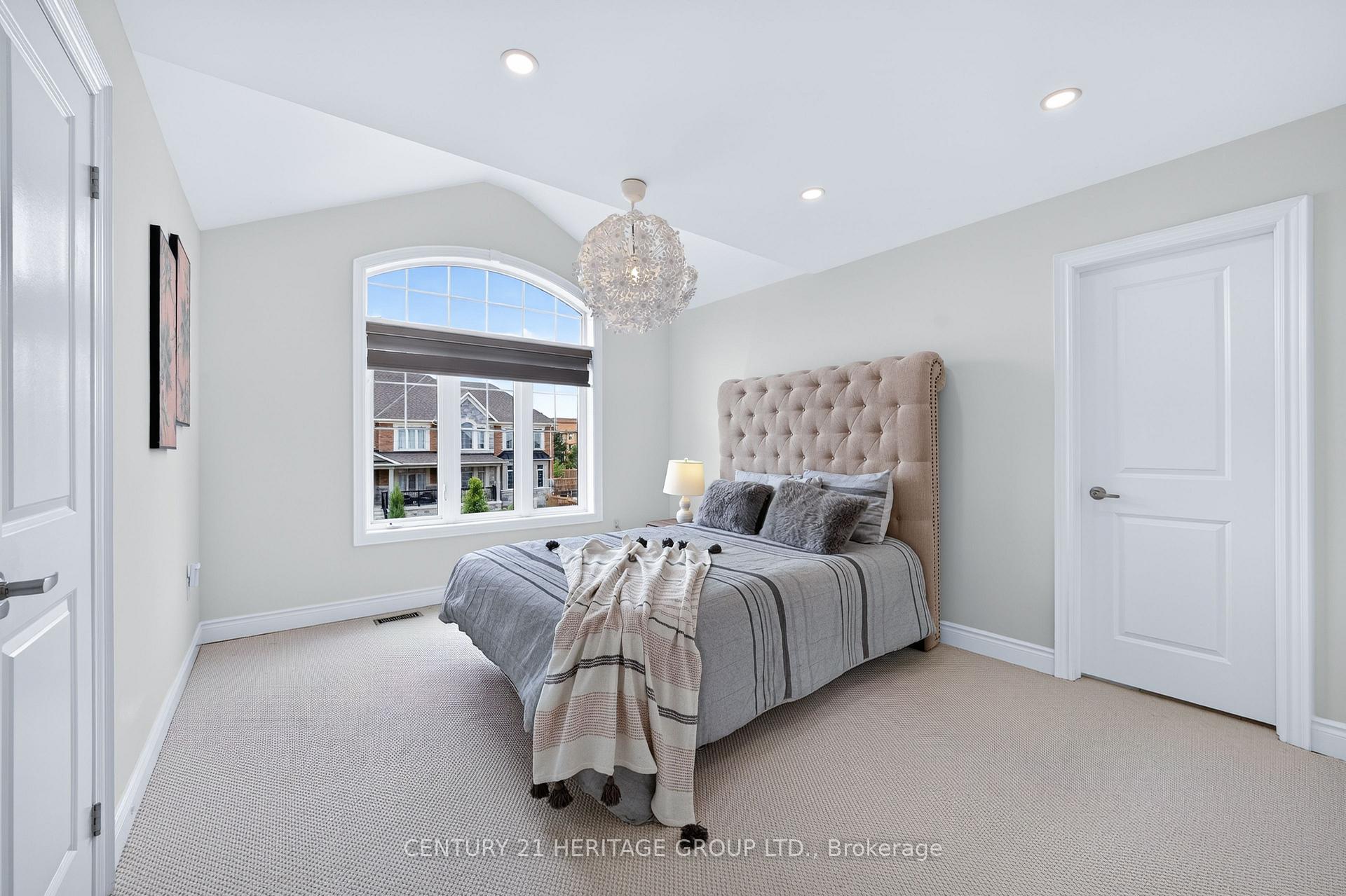 Photo 33 of 282 Reg Harrison Trail, Newmarket, Glenway Estates — HOMEH