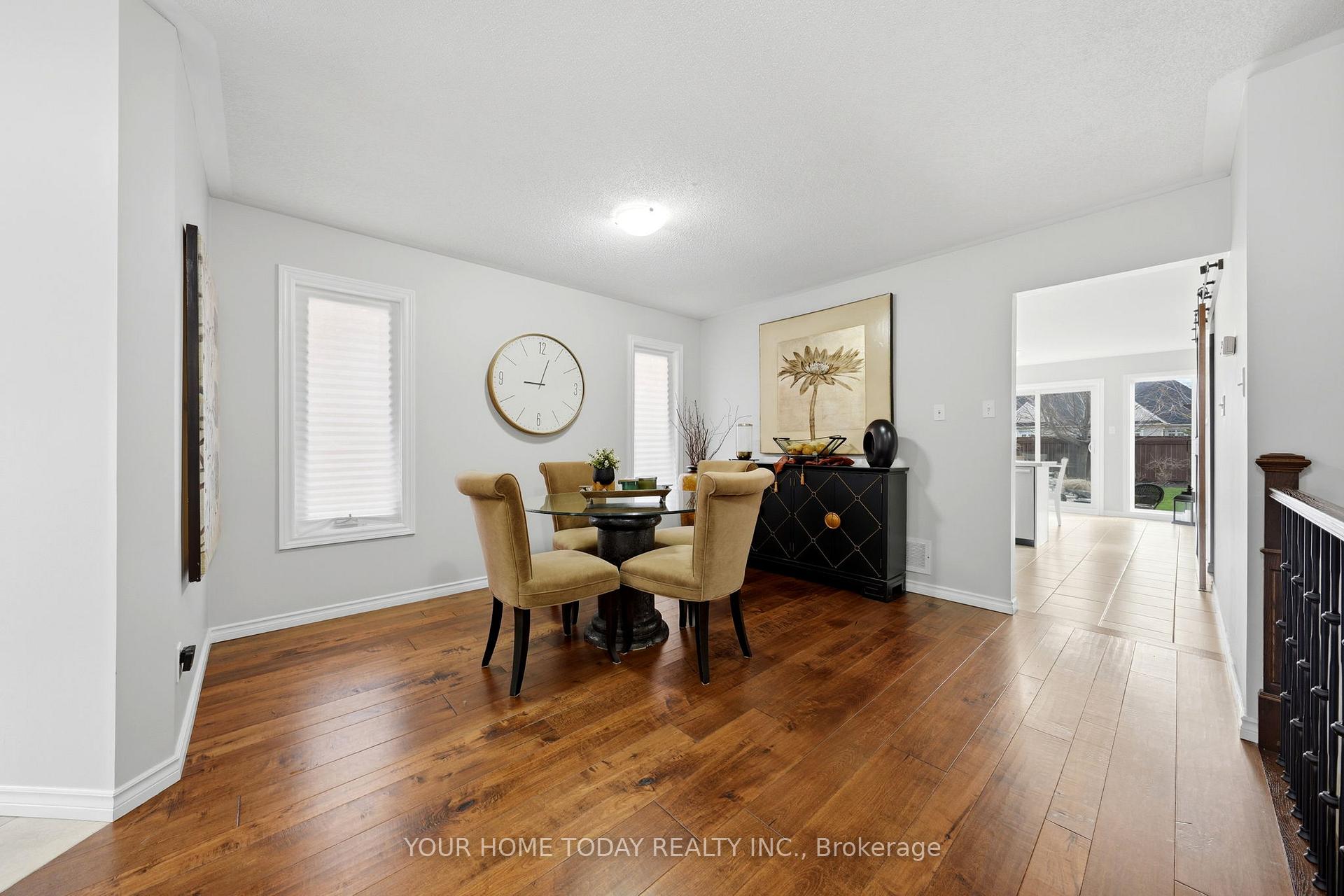 Photo 7 of 96 Lauchlin Crescent, Halton Hills, Georgetown — HOMEH
