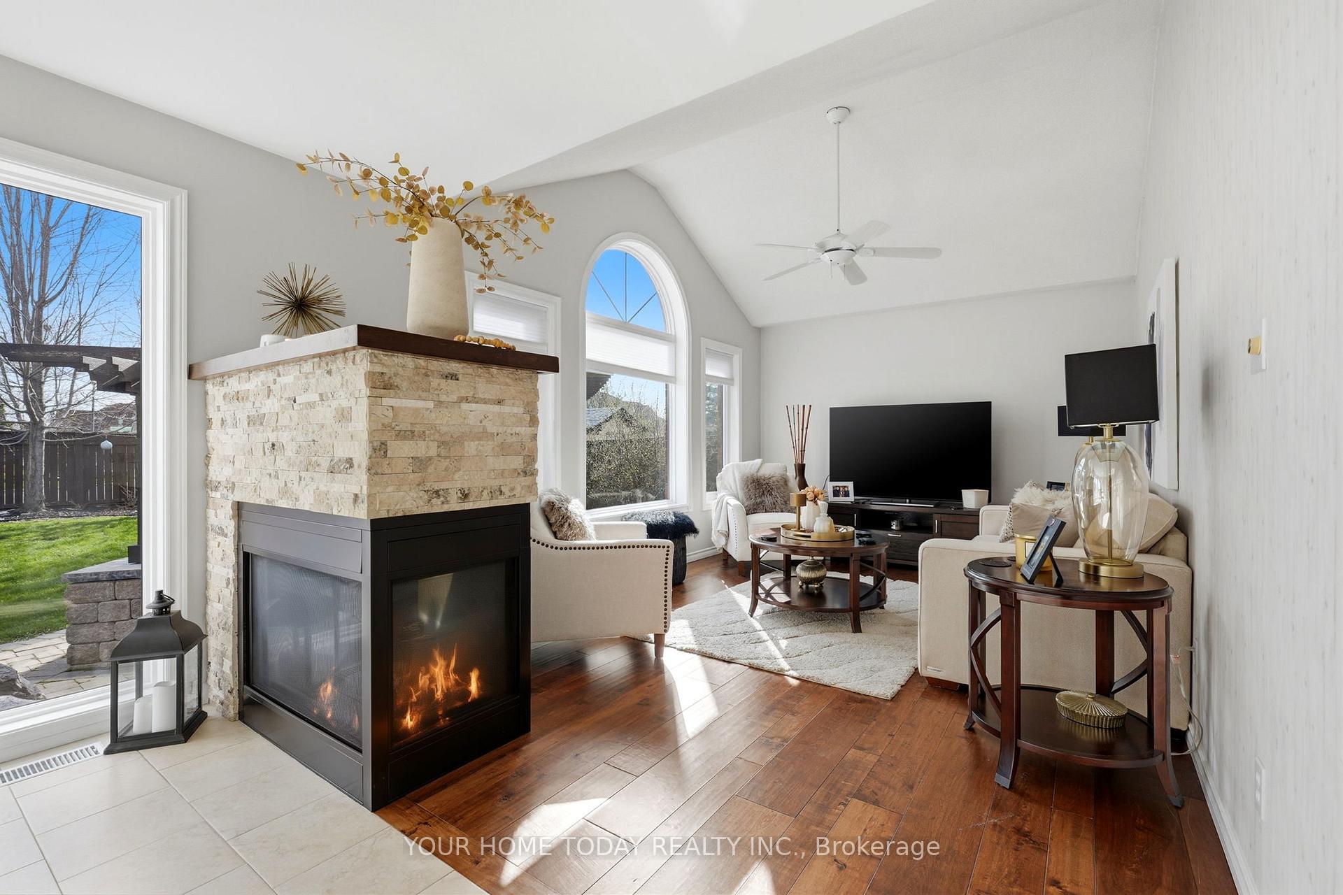 Photo 17 of 96 Lauchlin Crescent, Halton Hills, Georgetown — HOMEH