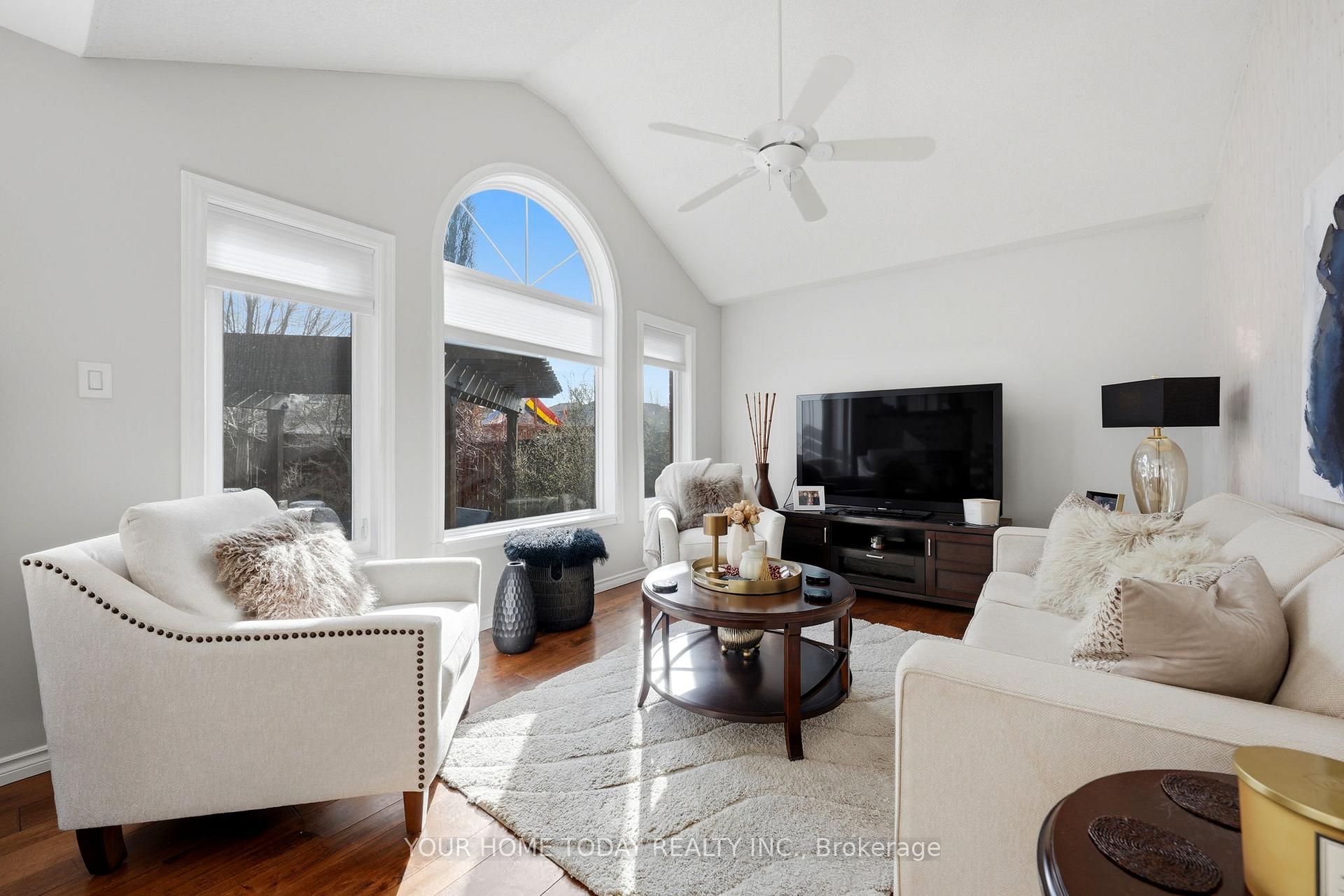 Photo 18 of 96 Lauchlin Crescent, Halton Hills, Georgetown — HOMEH