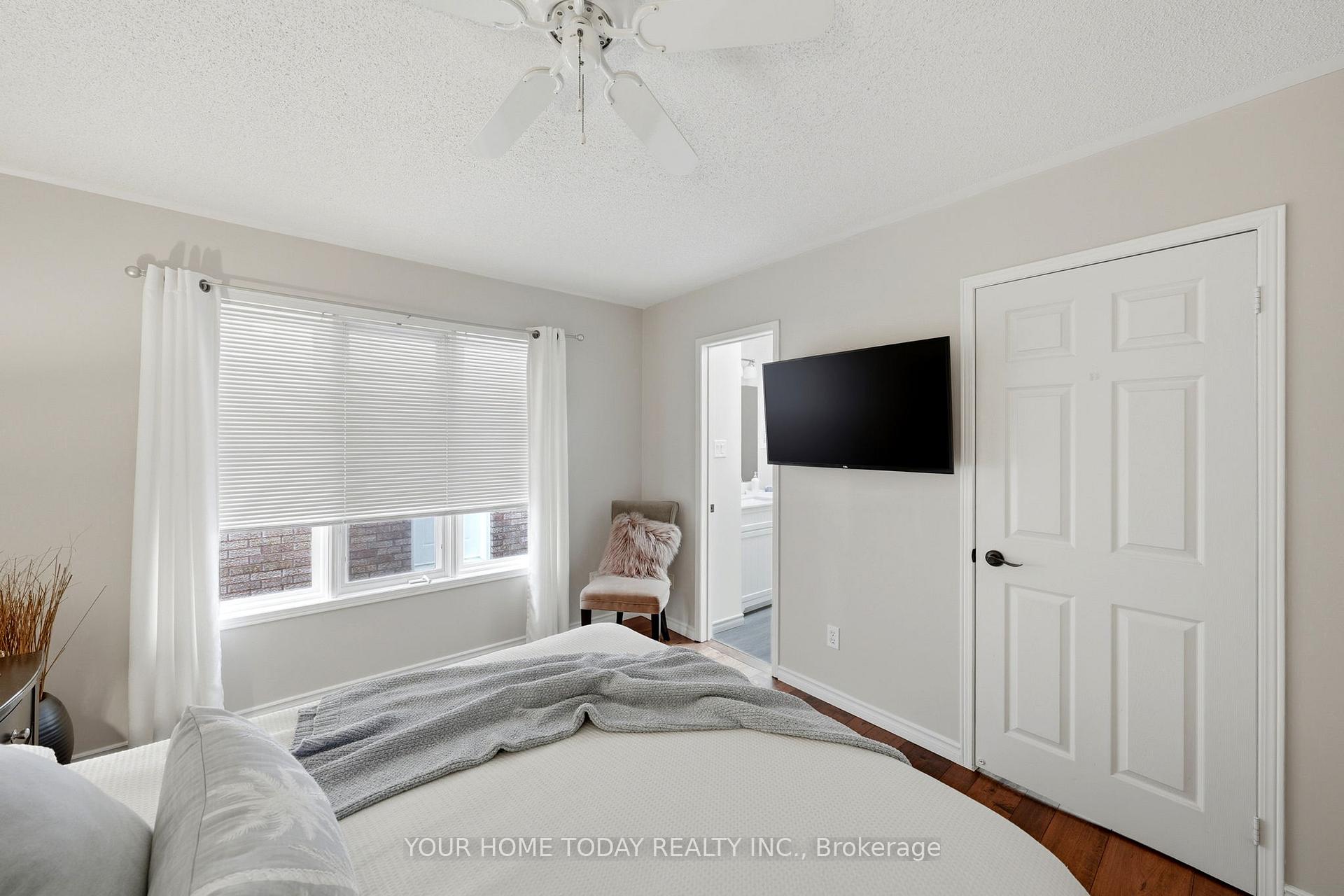 Photo 20 of 96 Lauchlin Crescent, Halton Hills, Georgetown — HOMEH
