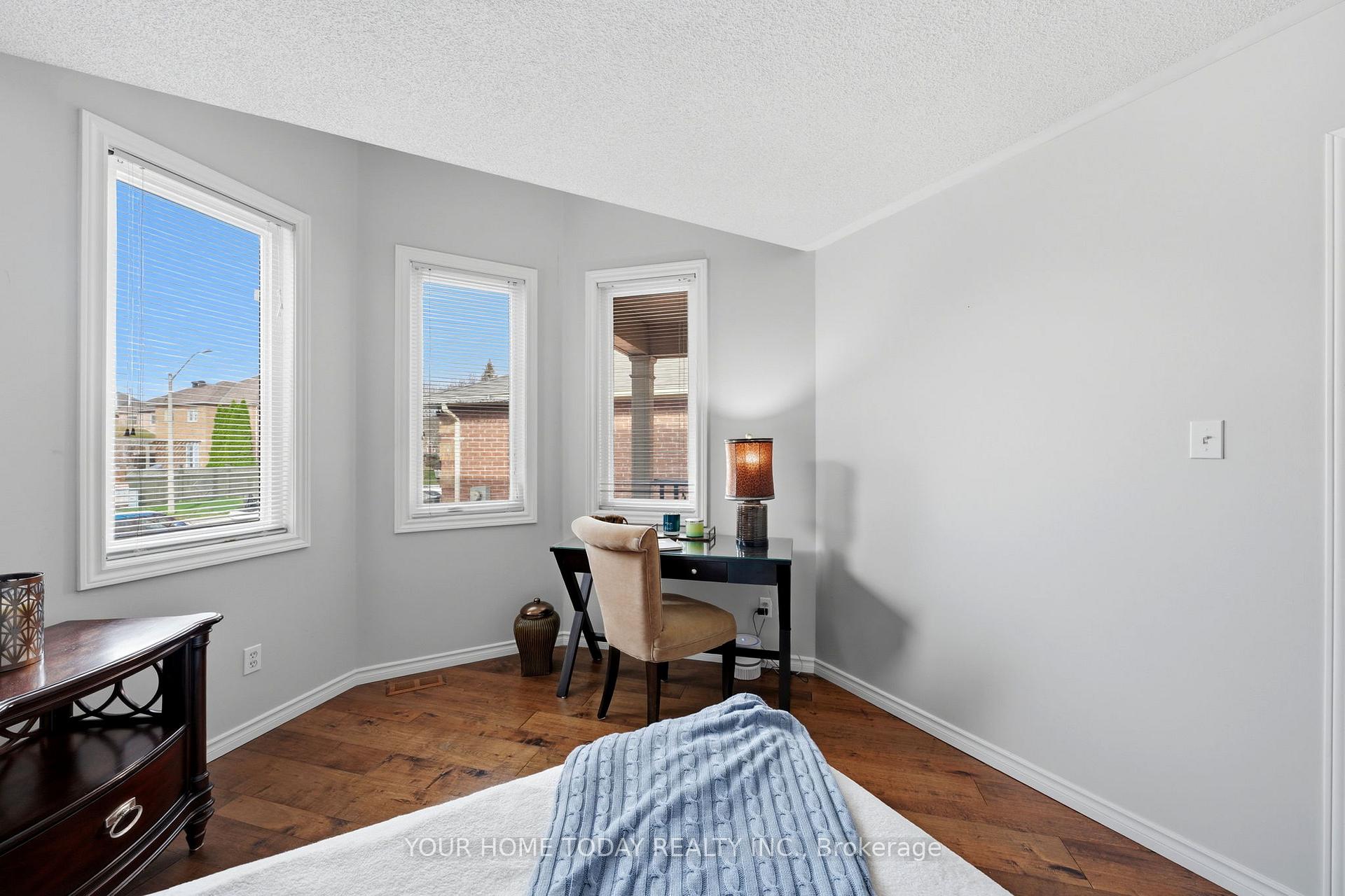 Photo 26 of 96 Lauchlin Crescent, Halton Hills, Georgetown — HOMEH