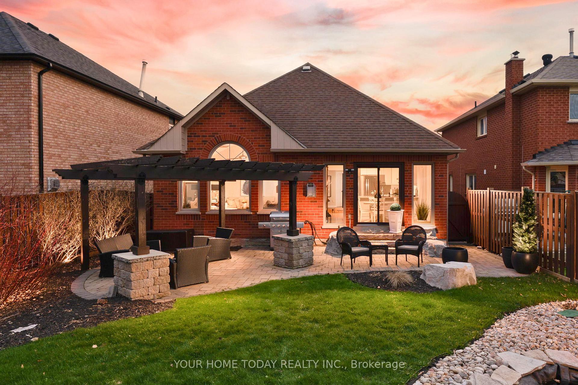 Photo 34 of 96 Lauchlin Crescent, Halton Hills, Georgetown — HOMEH
