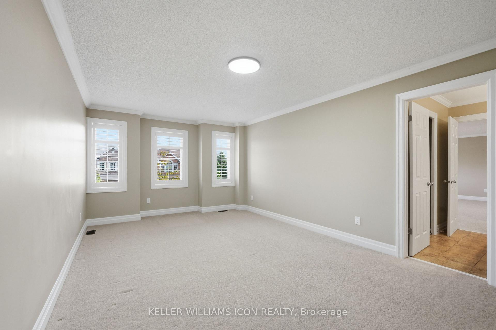 Photo 32 of 246 Madhu Crescent, Ottawa, Mooneys Bay — HOMEH