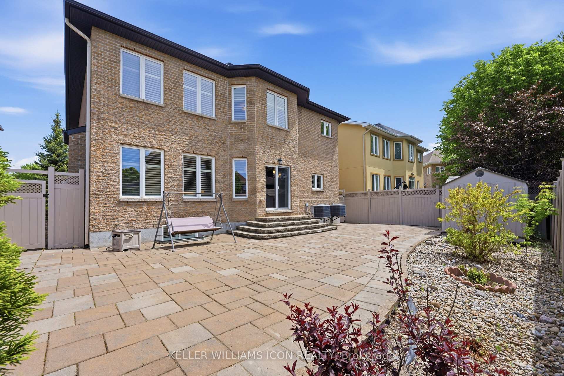 Photo 36 of 246 Madhu Crescent, Ottawa, Mooneys Bay — HOMEH