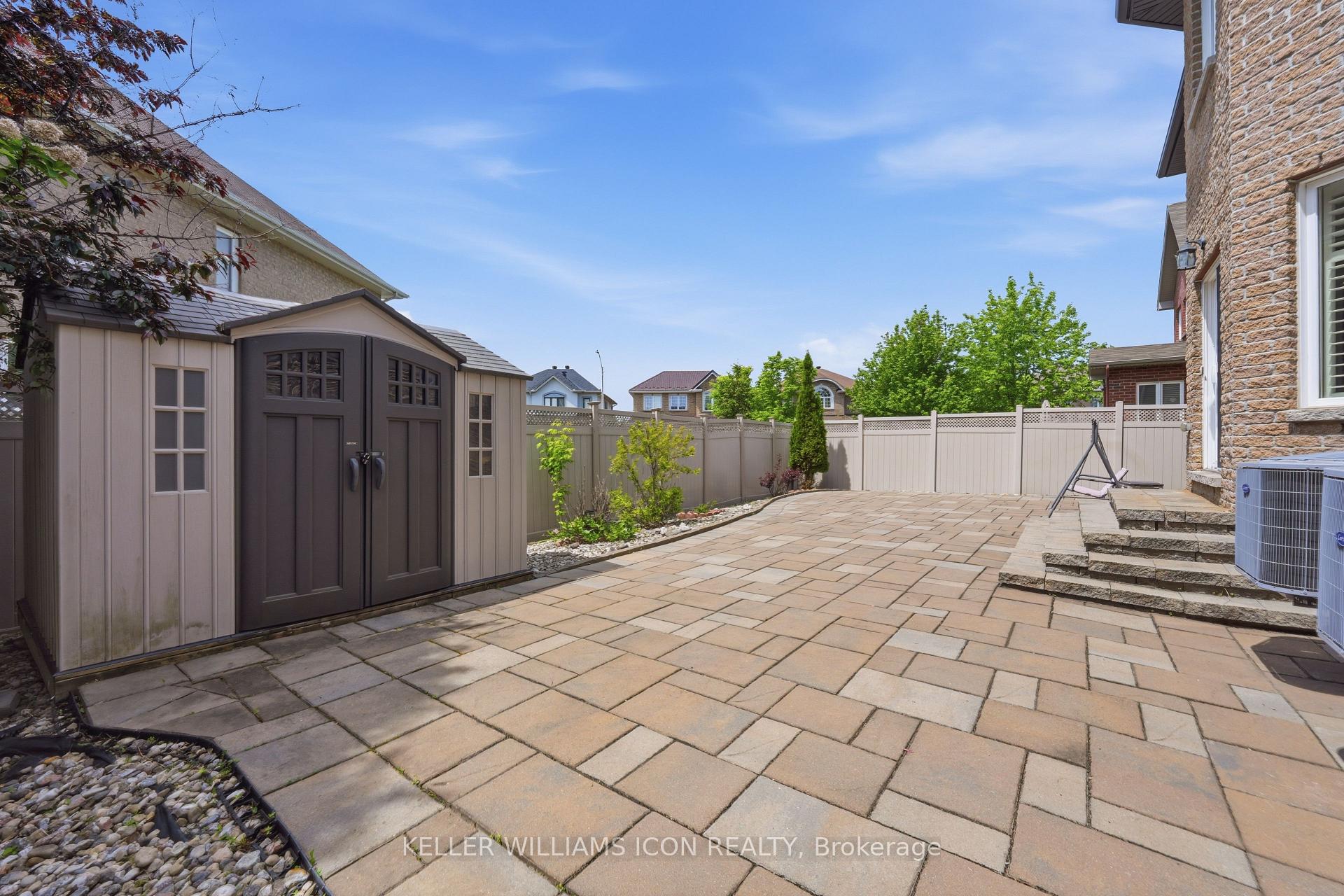 Photo 37 of 246 Madhu Crescent, Ottawa, Mooneys Bay — HOMEH