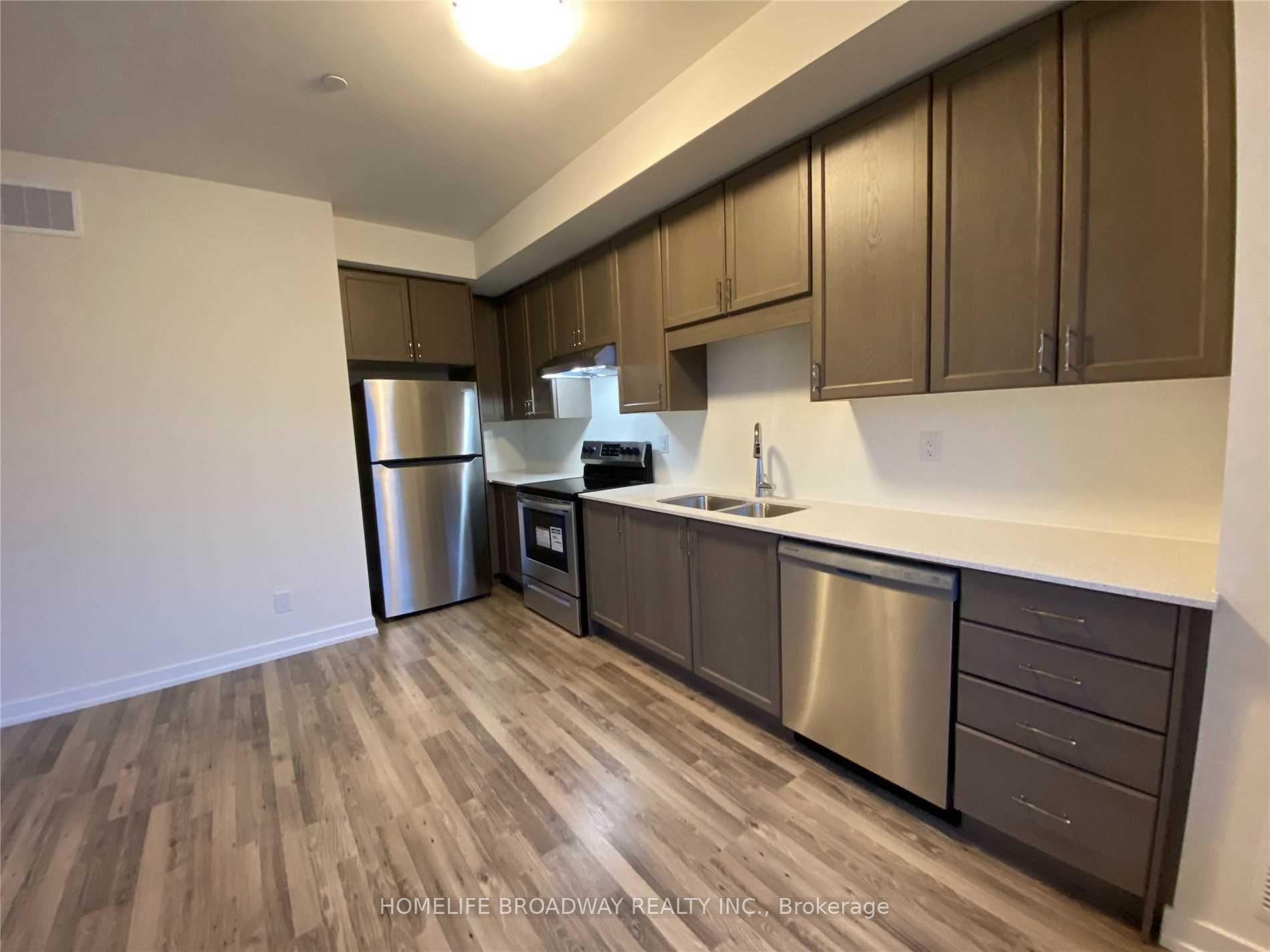 Photo 3 of Unit 113, 370 Red Maple Road, Richmond Hill, Langstaff — HOMEH
