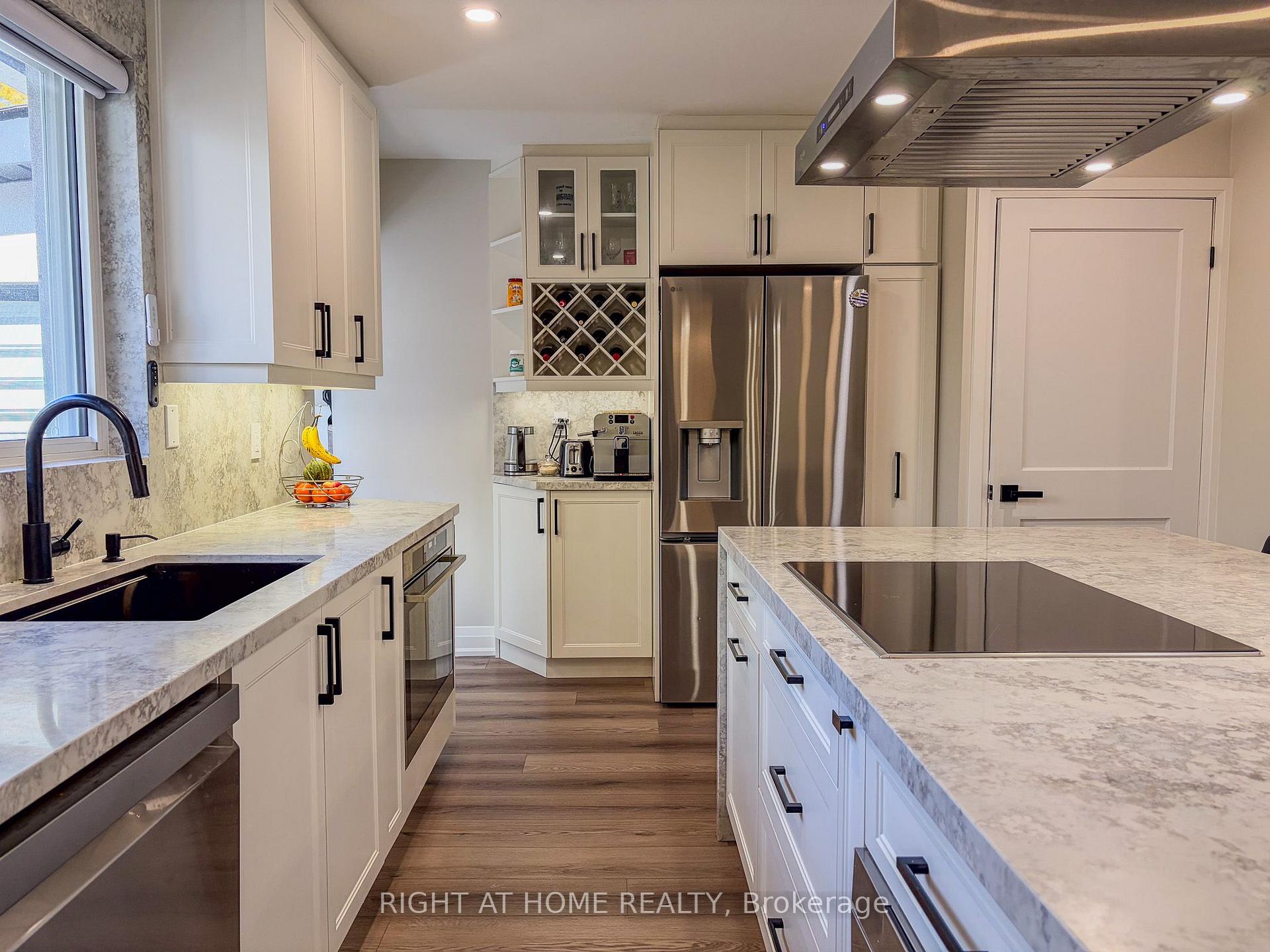 Photo 8 of 221 Tupper Boulevard, New Tecumseth, Alliston — HOMEH