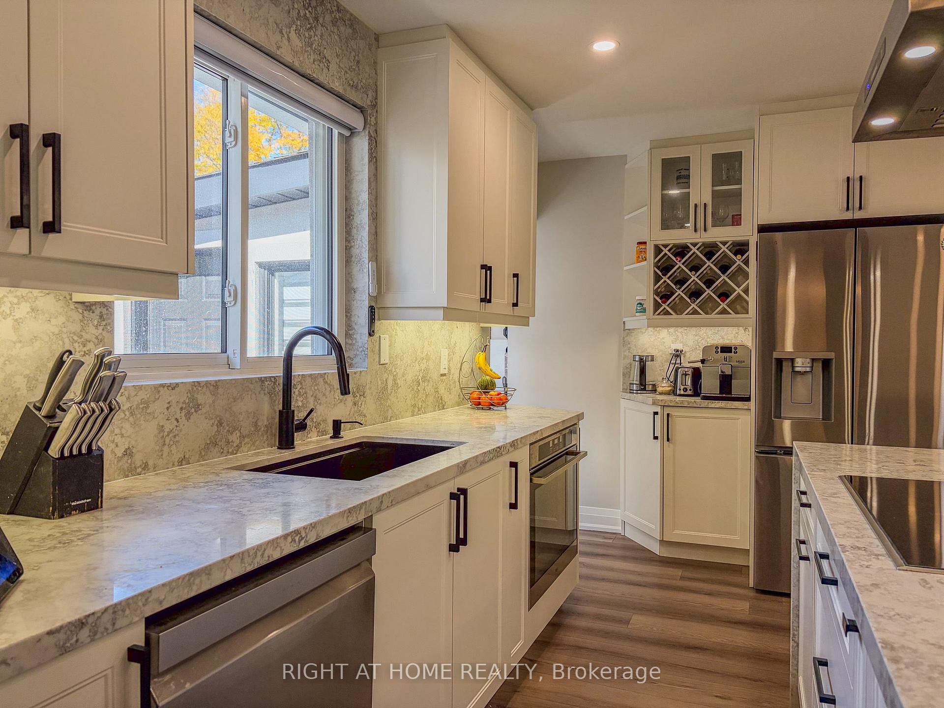 Photo 9 of 221 Tupper Boulevard, New Tecumseth, Alliston — HOMEH