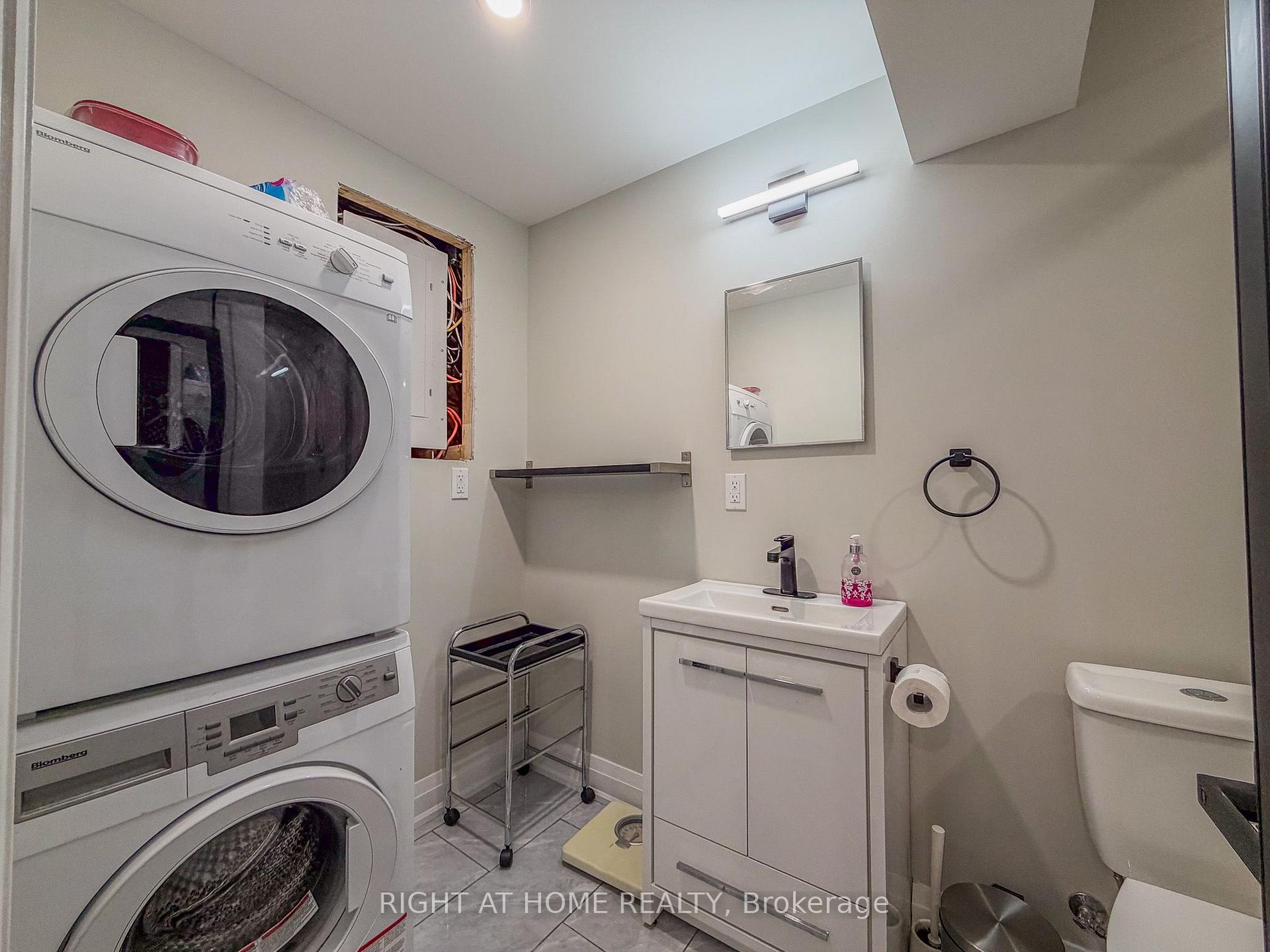 Photo 20 of 221 Tupper Boulevard, New Tecumseth, Alliston — HOMEH