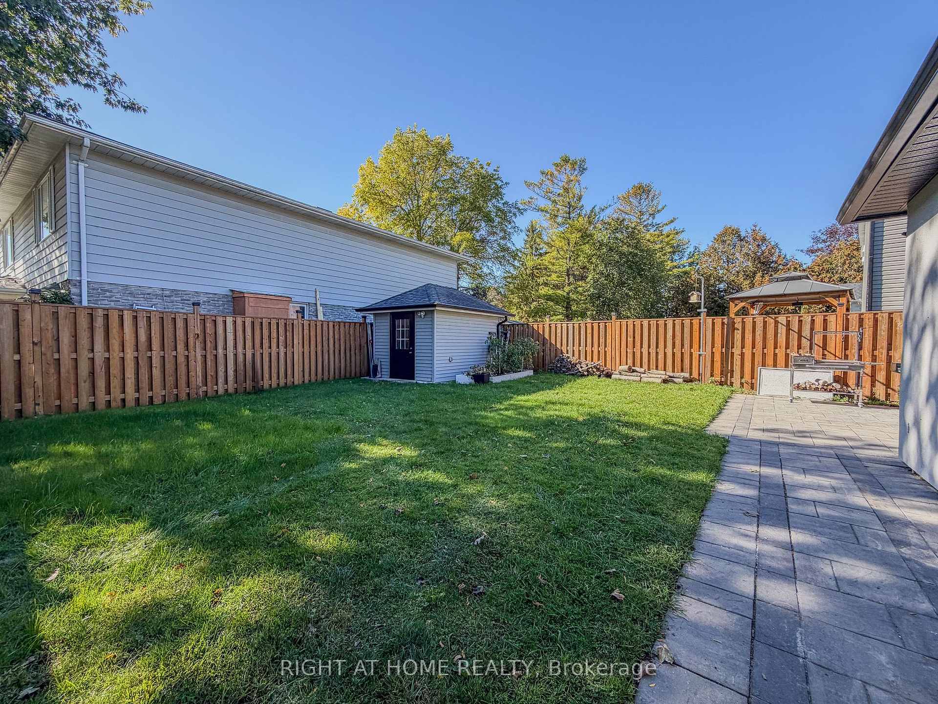 Photo 25 of 221 Tupper Boulevard, New Tecumseth, Alliston — HOMEH