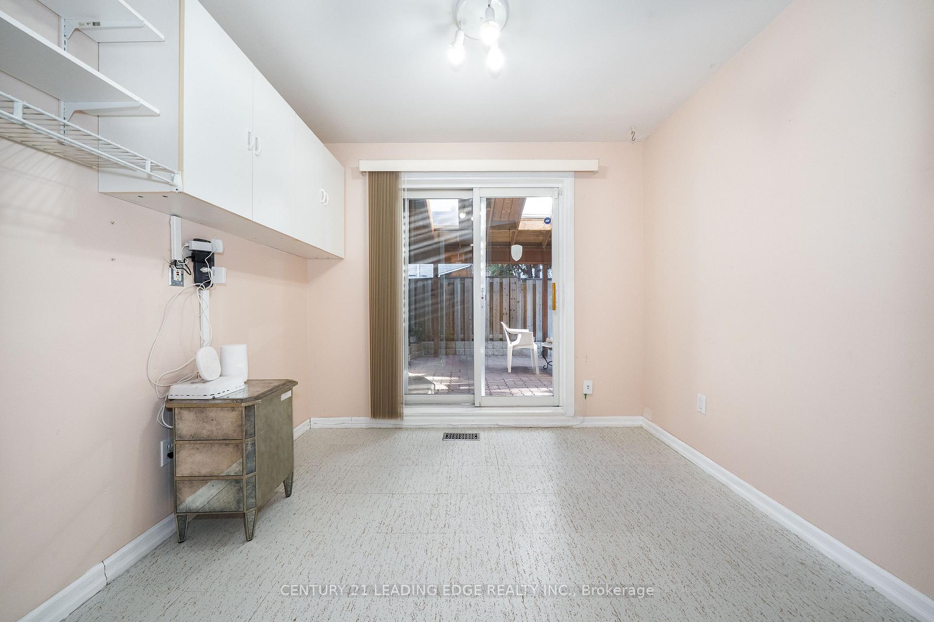 Photo 18 of 63 Mercury Road, Etobicoke, West Humber-Clairville — HOMEH