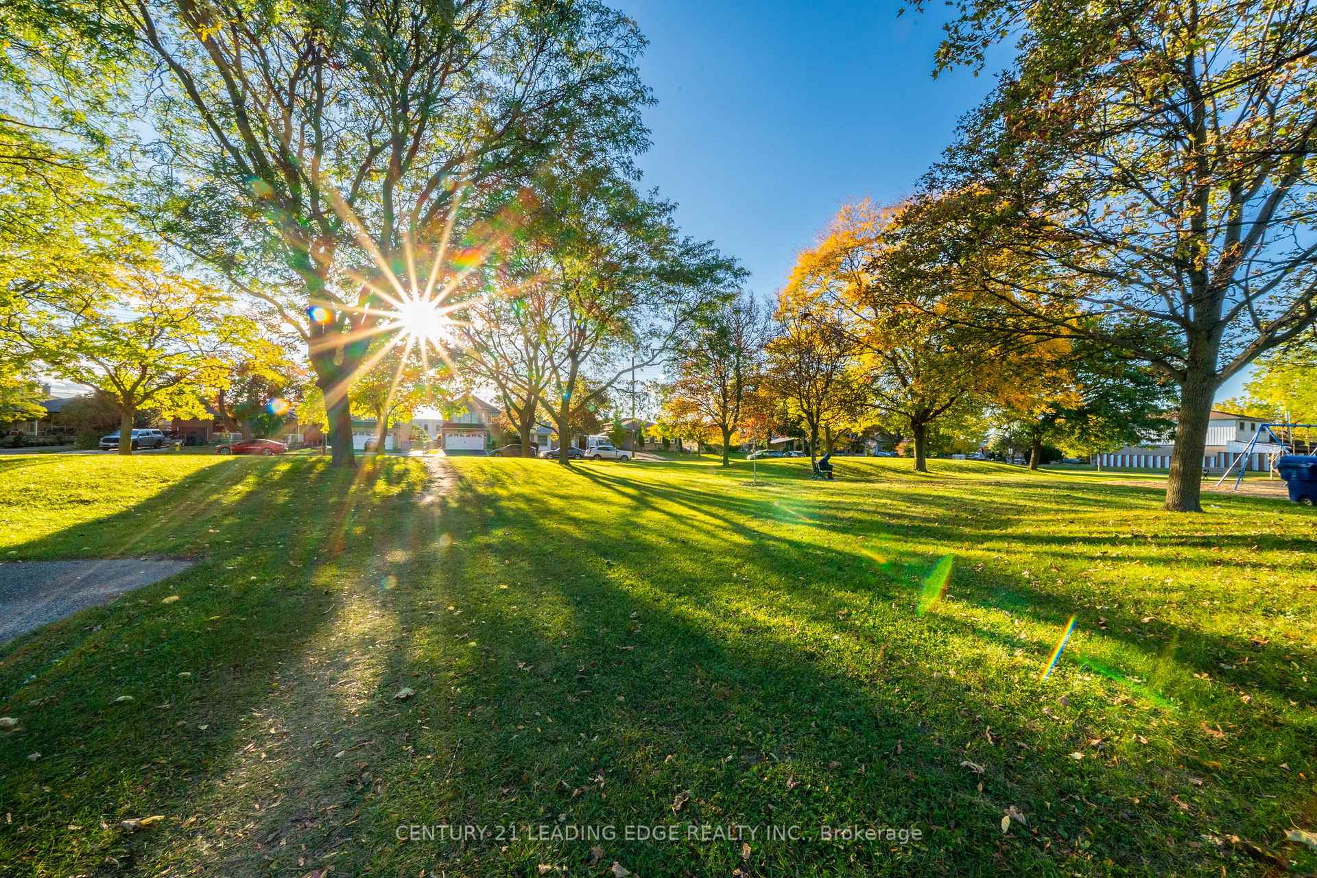 Photo 42 of 63 Mercury Road, Etobicoke, West Humber-Clairville — HOMEH