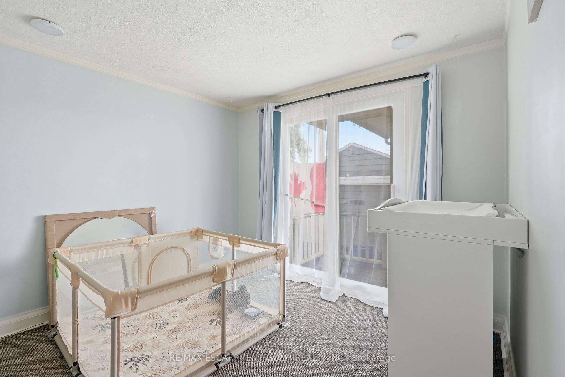Photo 9 of 58 Harold Avenue, Welland, Welland Downtown — HOMEH