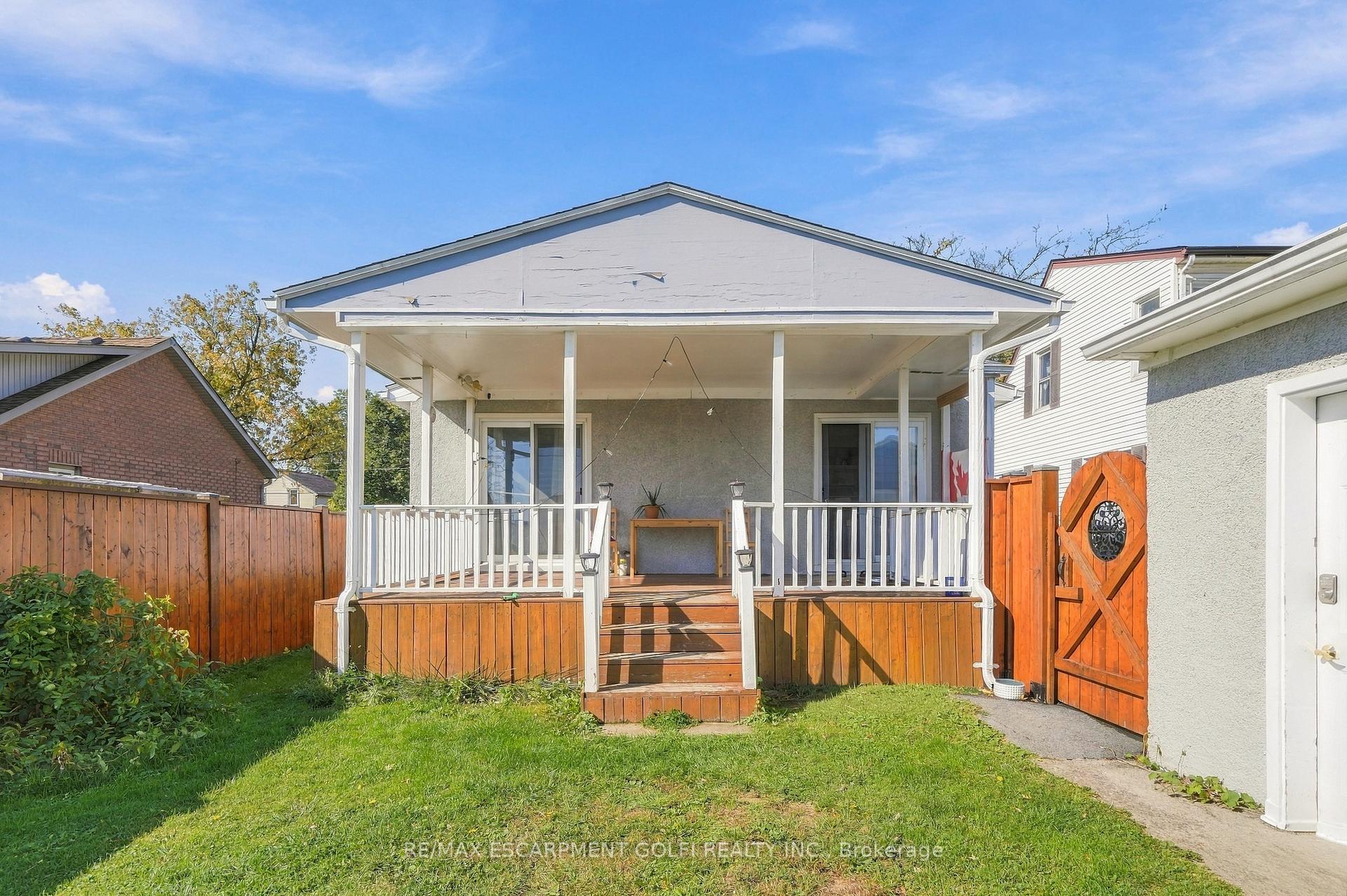 Photo 11 of 58 Harold Avenue, Welland, Welland Downtown — HOMEH