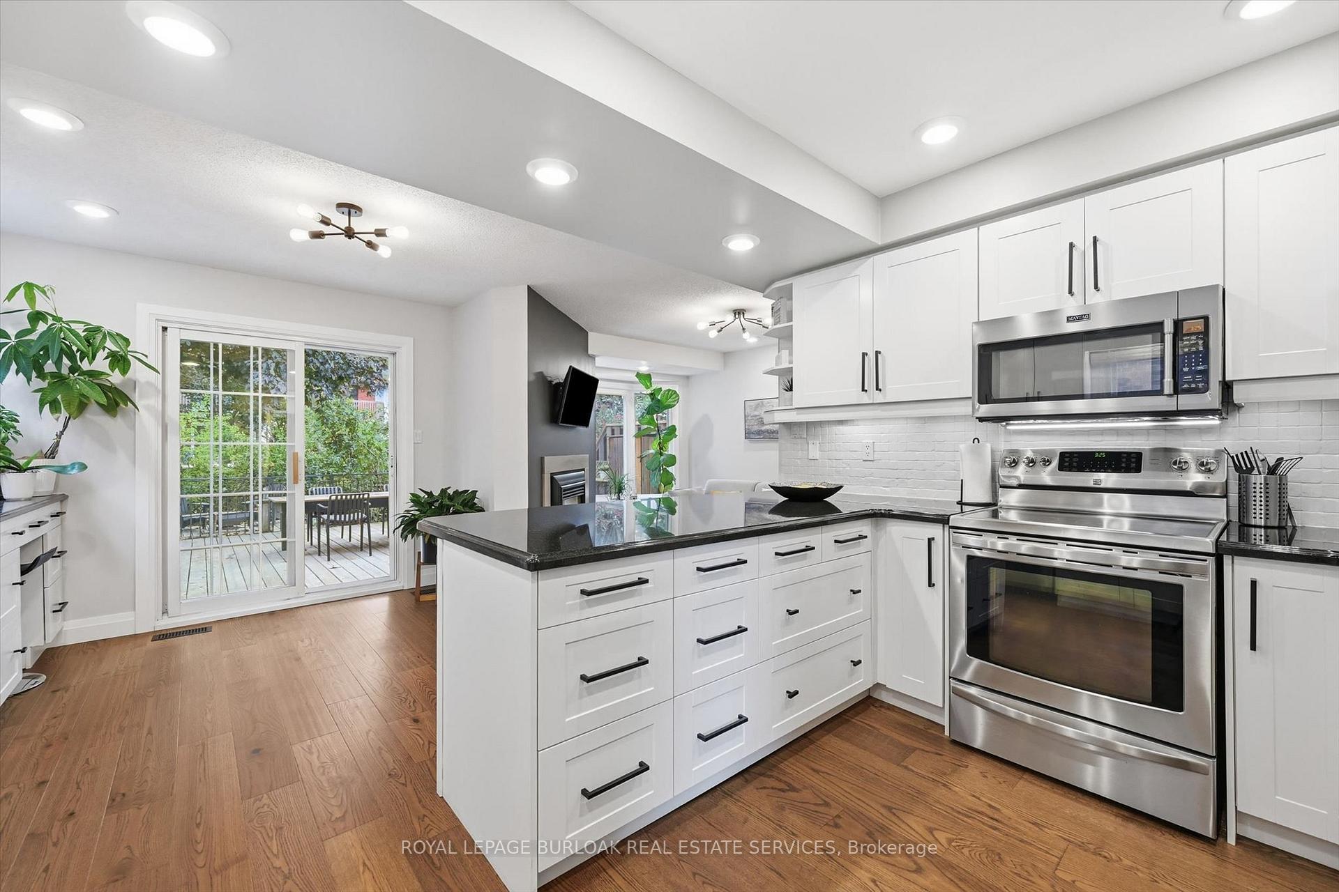 Photo 14 of 50 Edgewater Drive, Hamilton, Stoney Creek — HOMEH