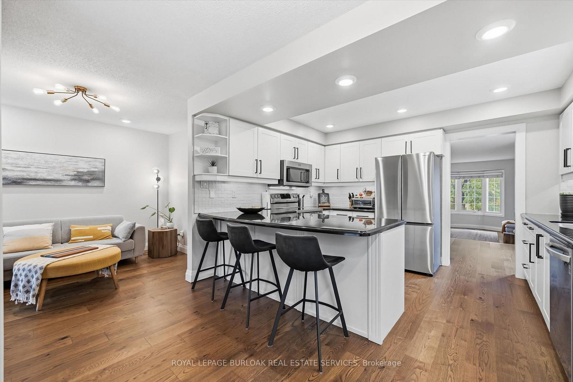 Photo 18 of 50 Edgewater Drive, Hamilton, Stoney Creek — HOMEH