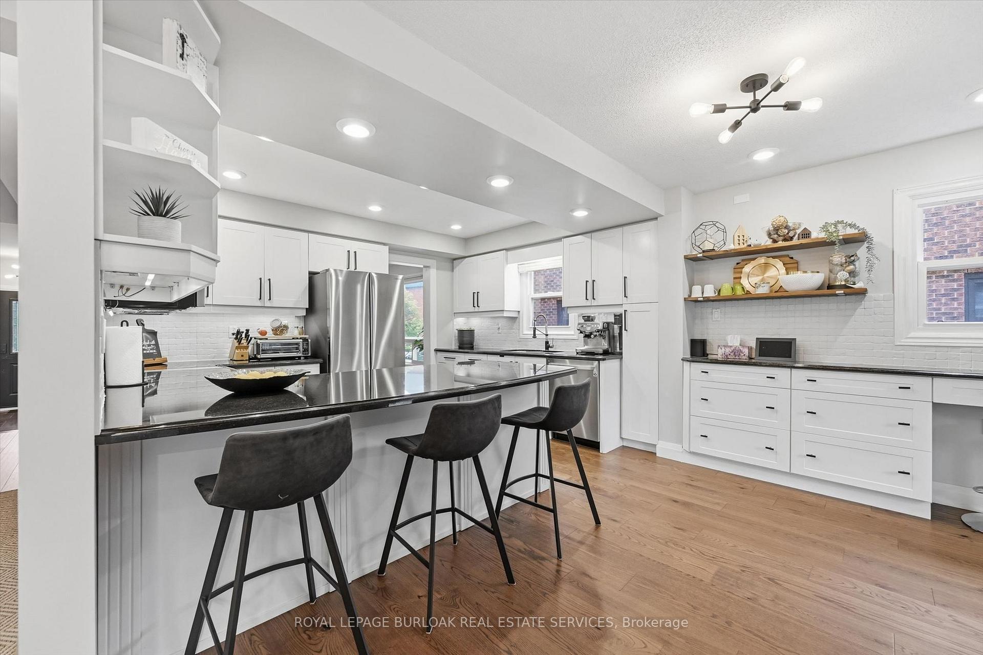 Photo 20 of 50 Edgewater Drive, Hamilton, Stoney Creek — HOMEH