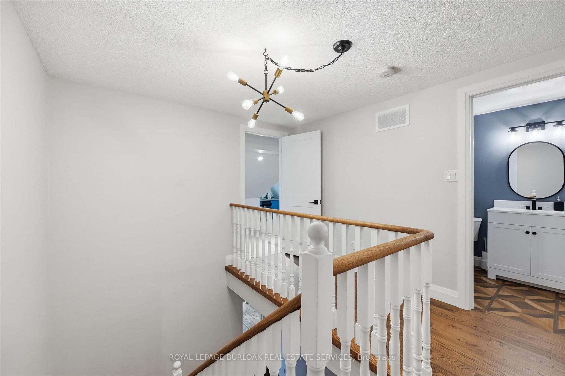 Photo 36 of 50 Edgewater Drive, Hamilton, Stoney Creek — HOMEH