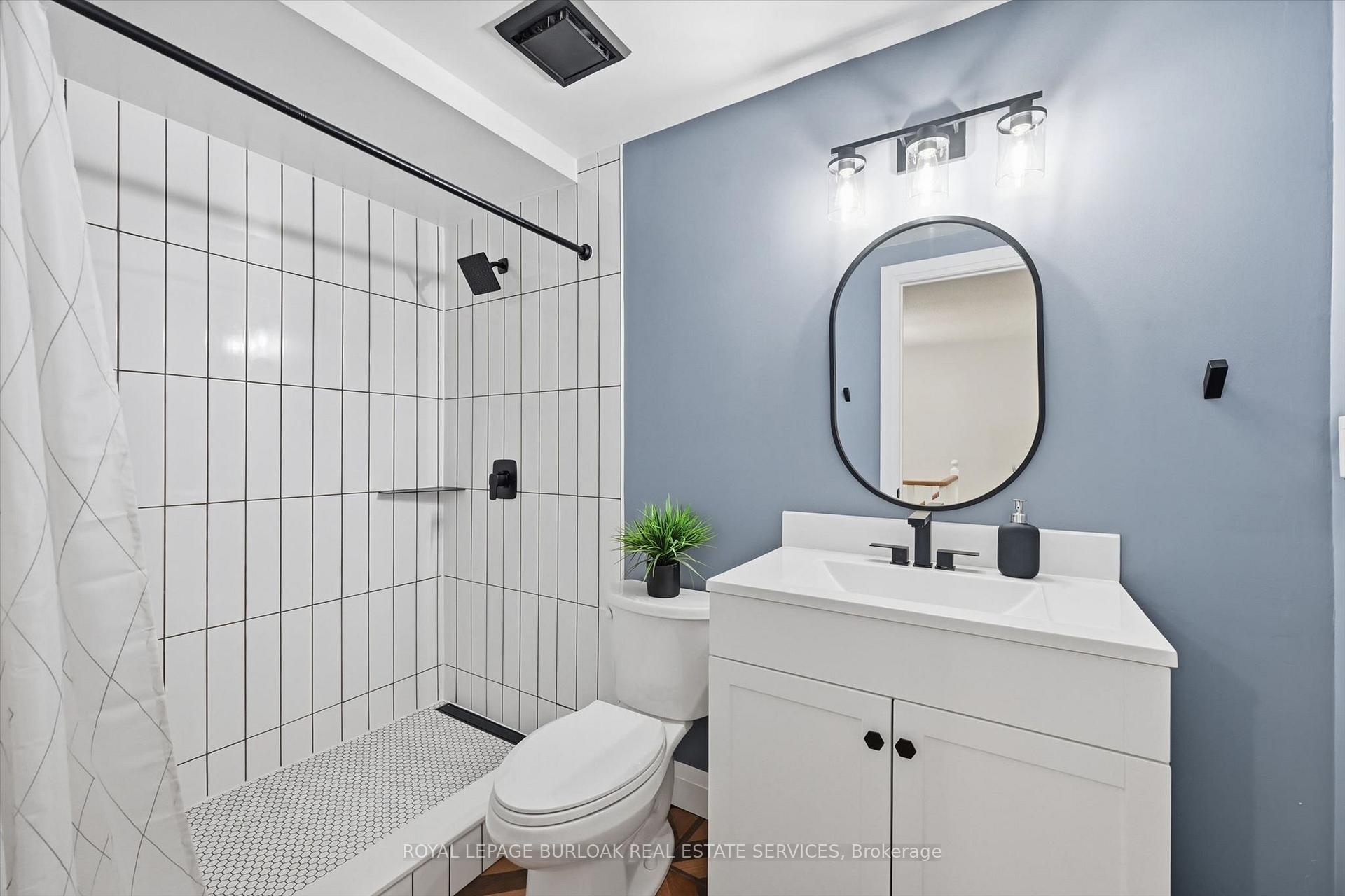Photo 37 of 50 Edgewater Drive, Hamilton, Stoney Creek — HOMEH
