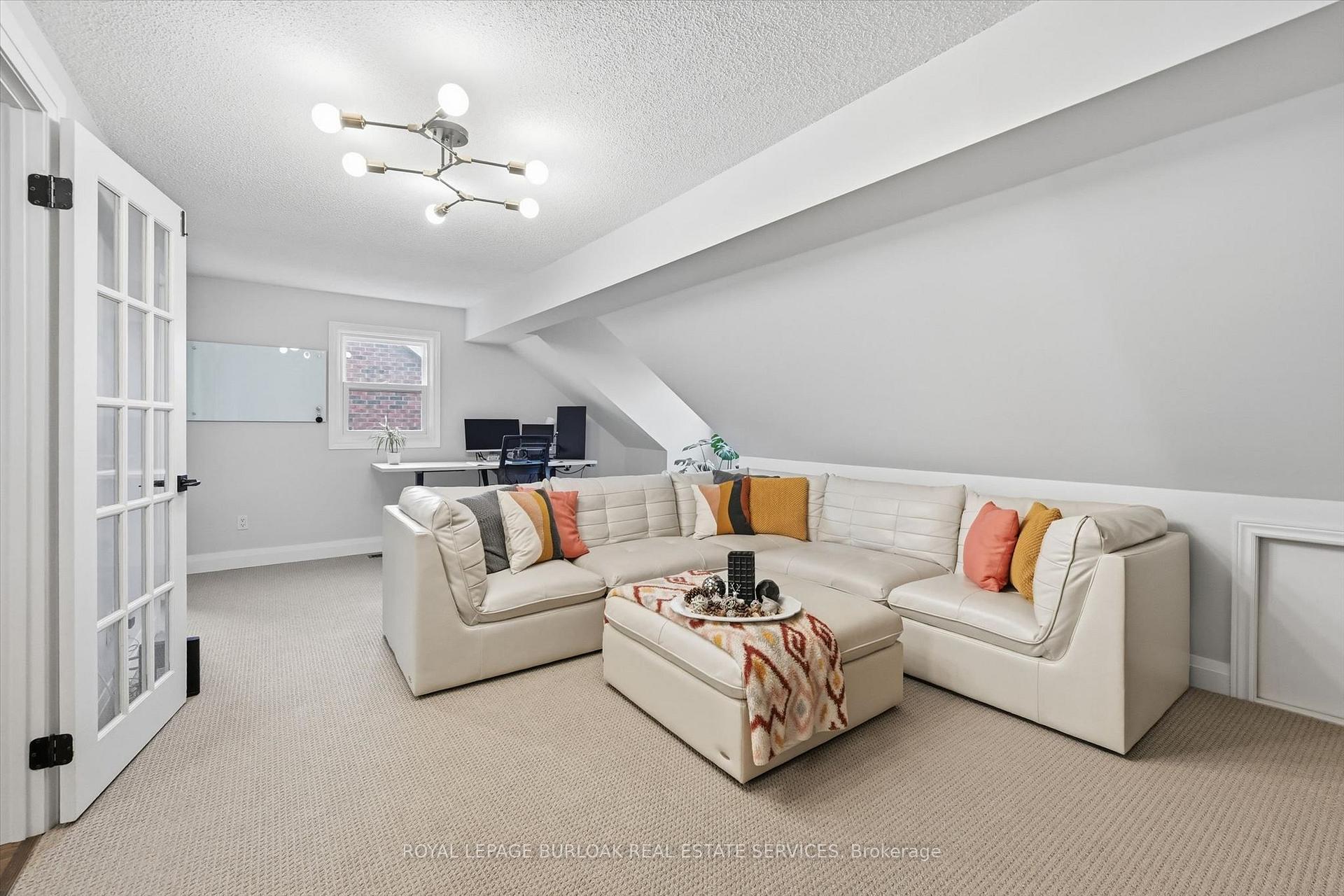 Photo 39 of 50 Edgewater Drive, Hamilton, Stoney Creek — HOMEH