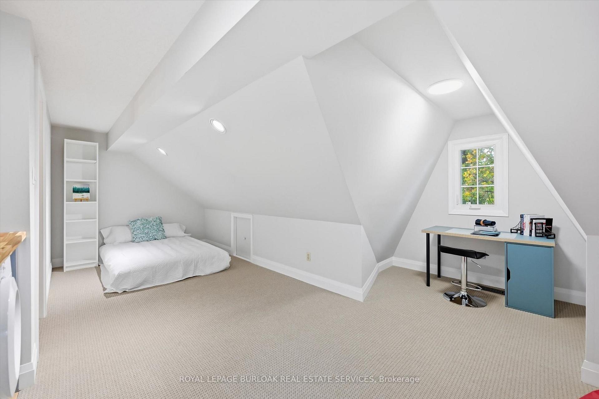Photo 41 of 50 Edgewater Drive, Hamilton, Stoney Creek — HOMEH