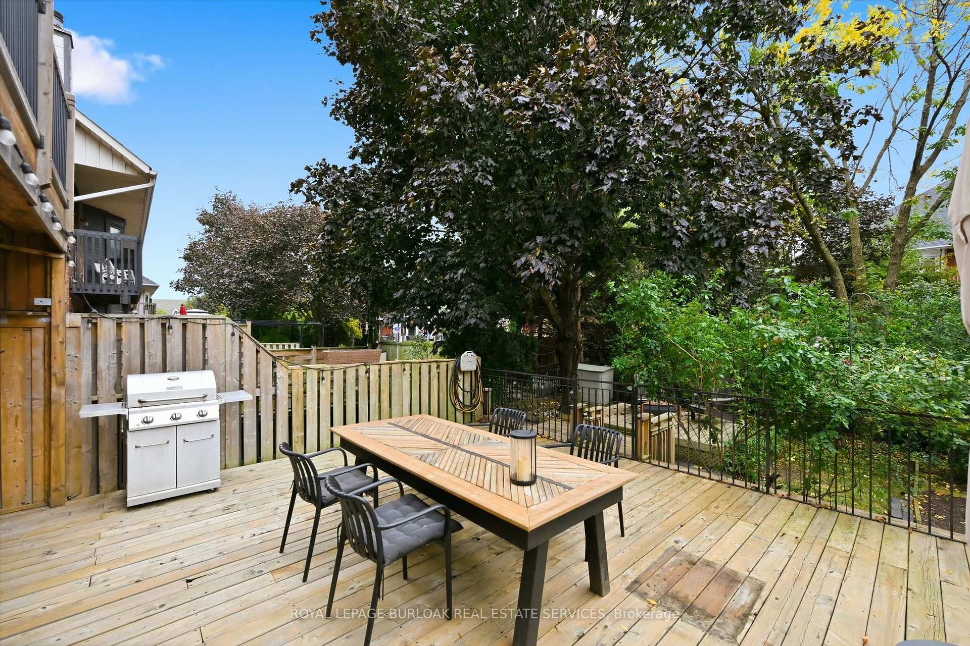Photo 45 of 50 Edgewater Drive, Hamilton, Stoney Creek — HOMEH