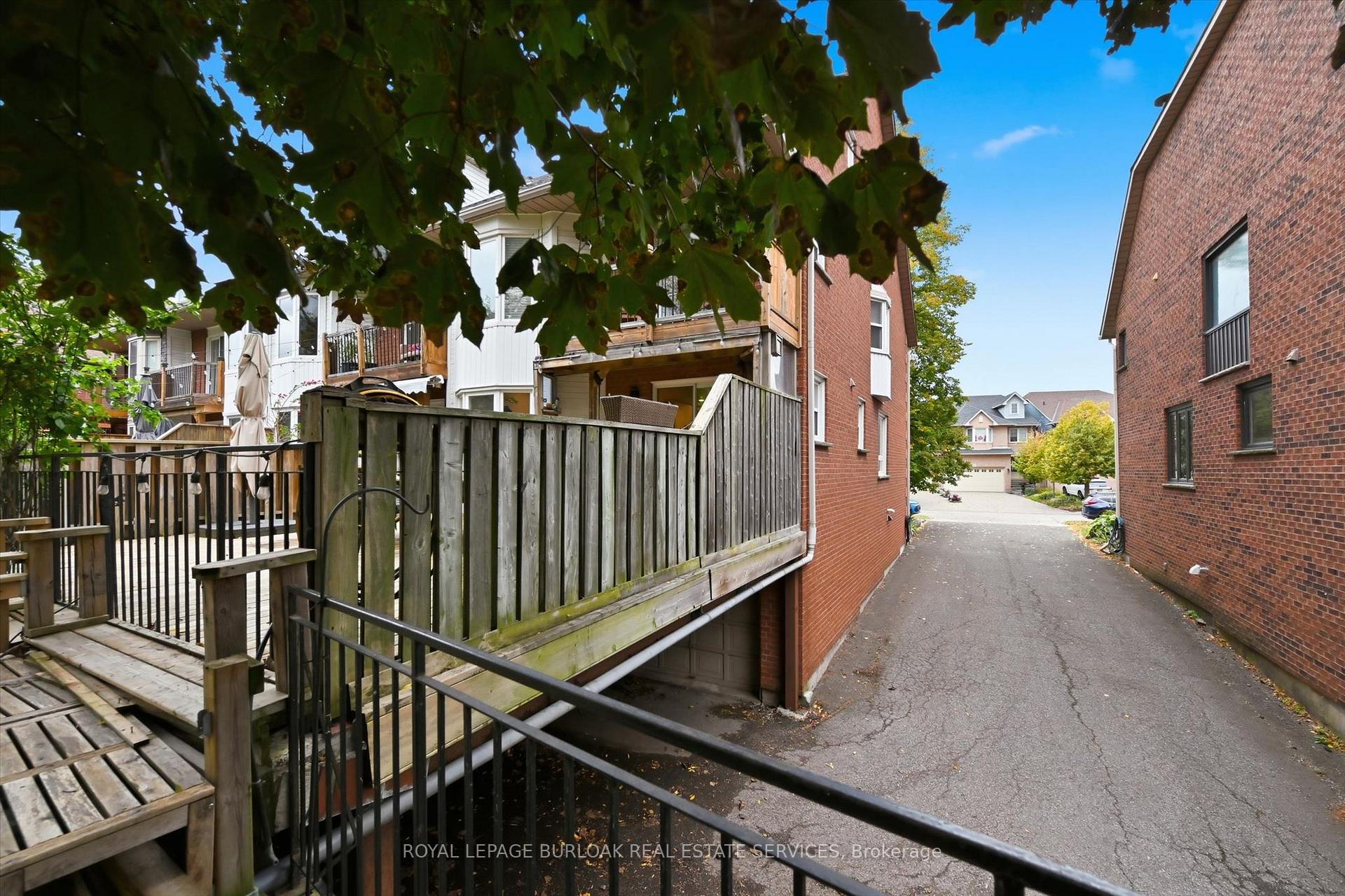 Photo 48 of 50 Edgewater Drive, Hamilton, Stoney Creek — HOMEH