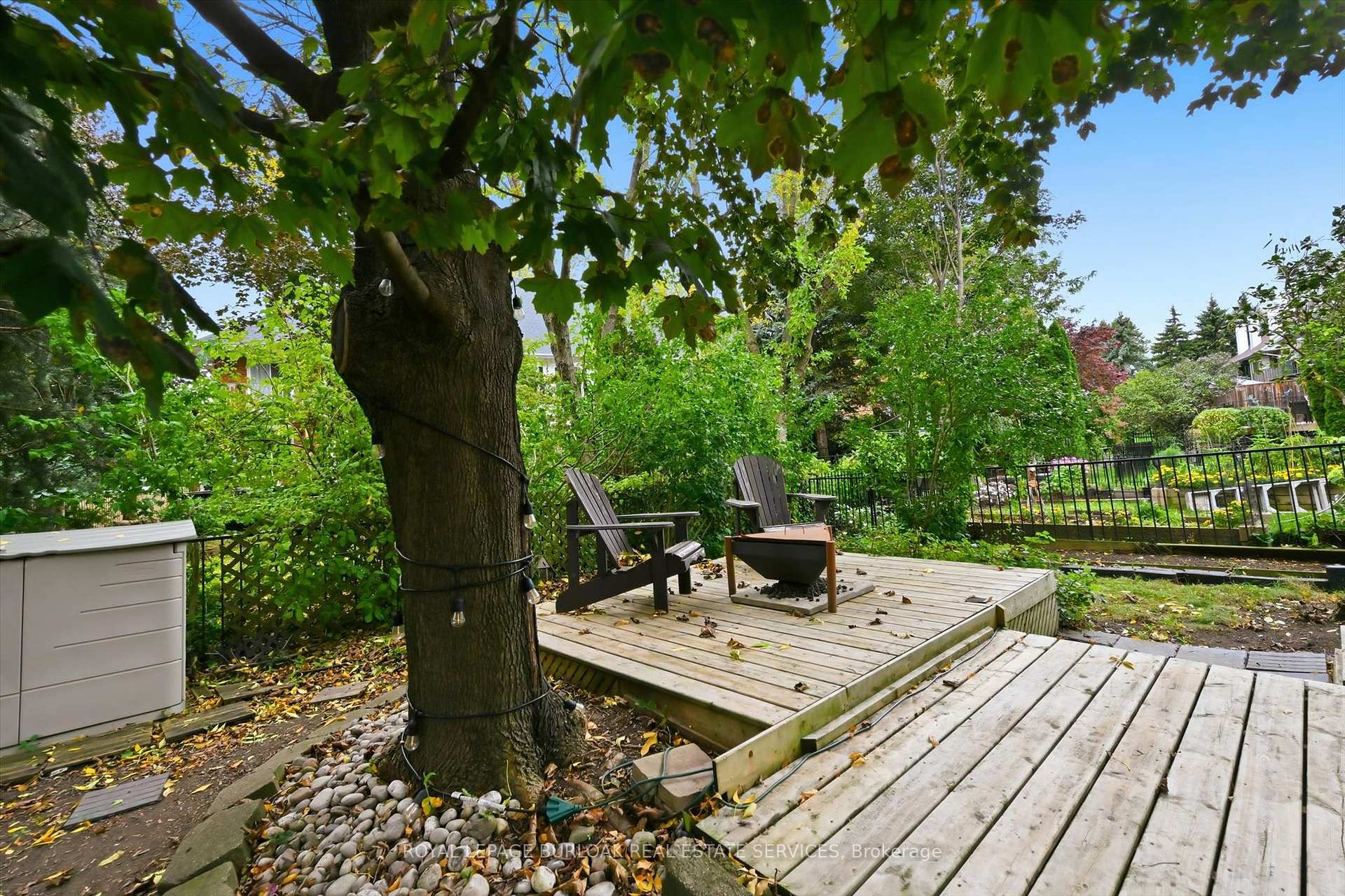 Photo 49 of 50 Edgewater Drive, Hamilton, Stoney Creek — HOMEH