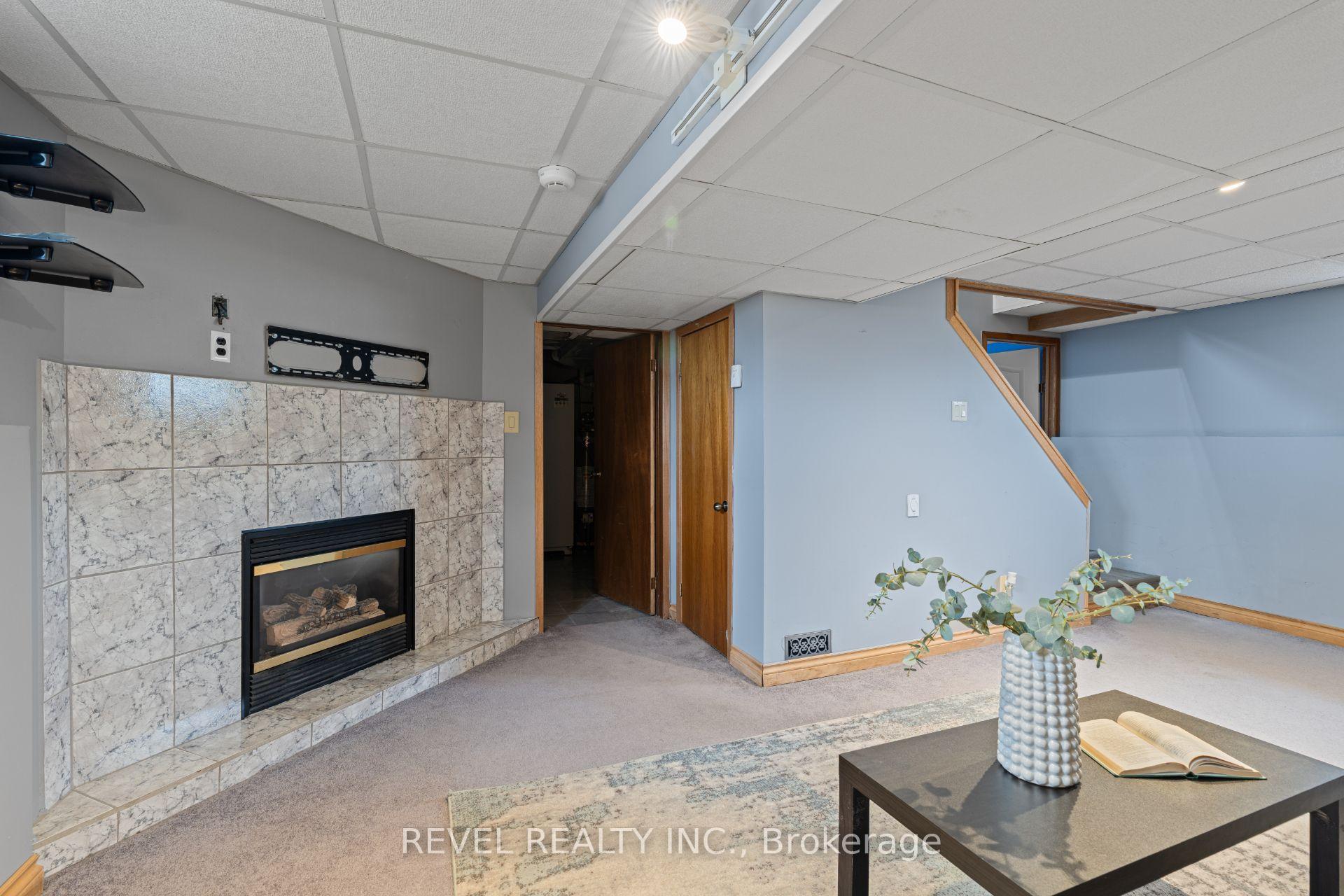 Photo 28 of 3 1/2 Dundonald Street, St. Catharines, Secord Woods — HOMEH
