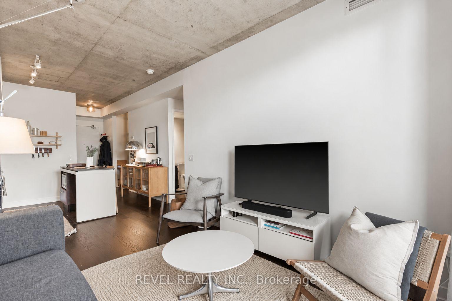 Photo 4 of Unit 529, 1030 King Street W, Toronto, Niagara — HOMEH