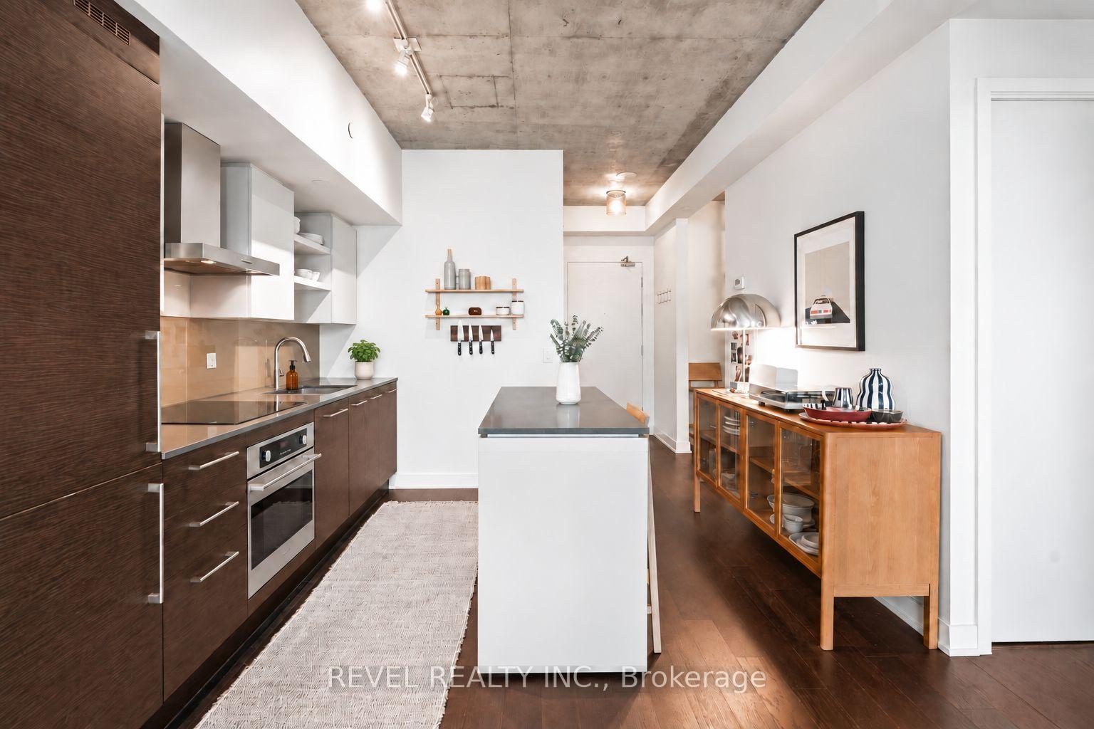 Photo 6 of Unit 529, 1030 King Street W, Toronto, Niagara — HOMEH
