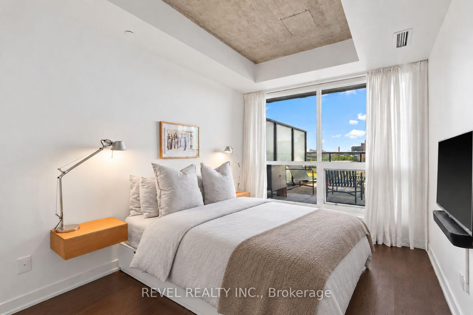 Photo 9 of Unit 529, 1030 King Street W, Toronto, Niagara — HOMEH