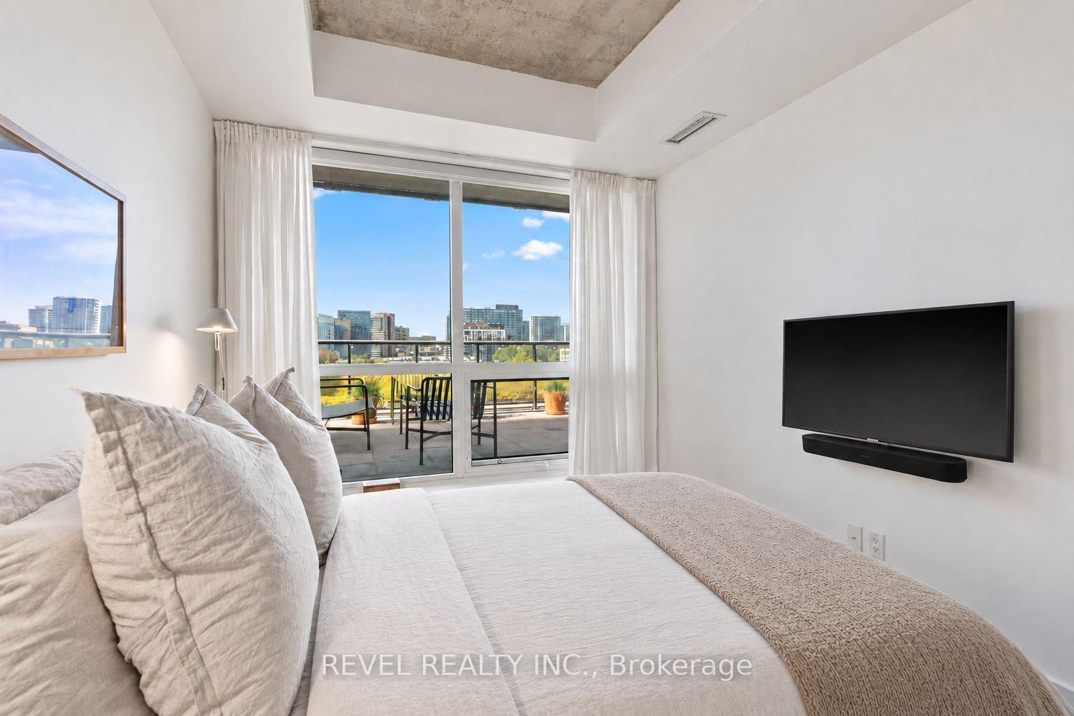 Photo 10 of Unit 529, 1030 King Street W, Toronto, Niagara — HOMEH