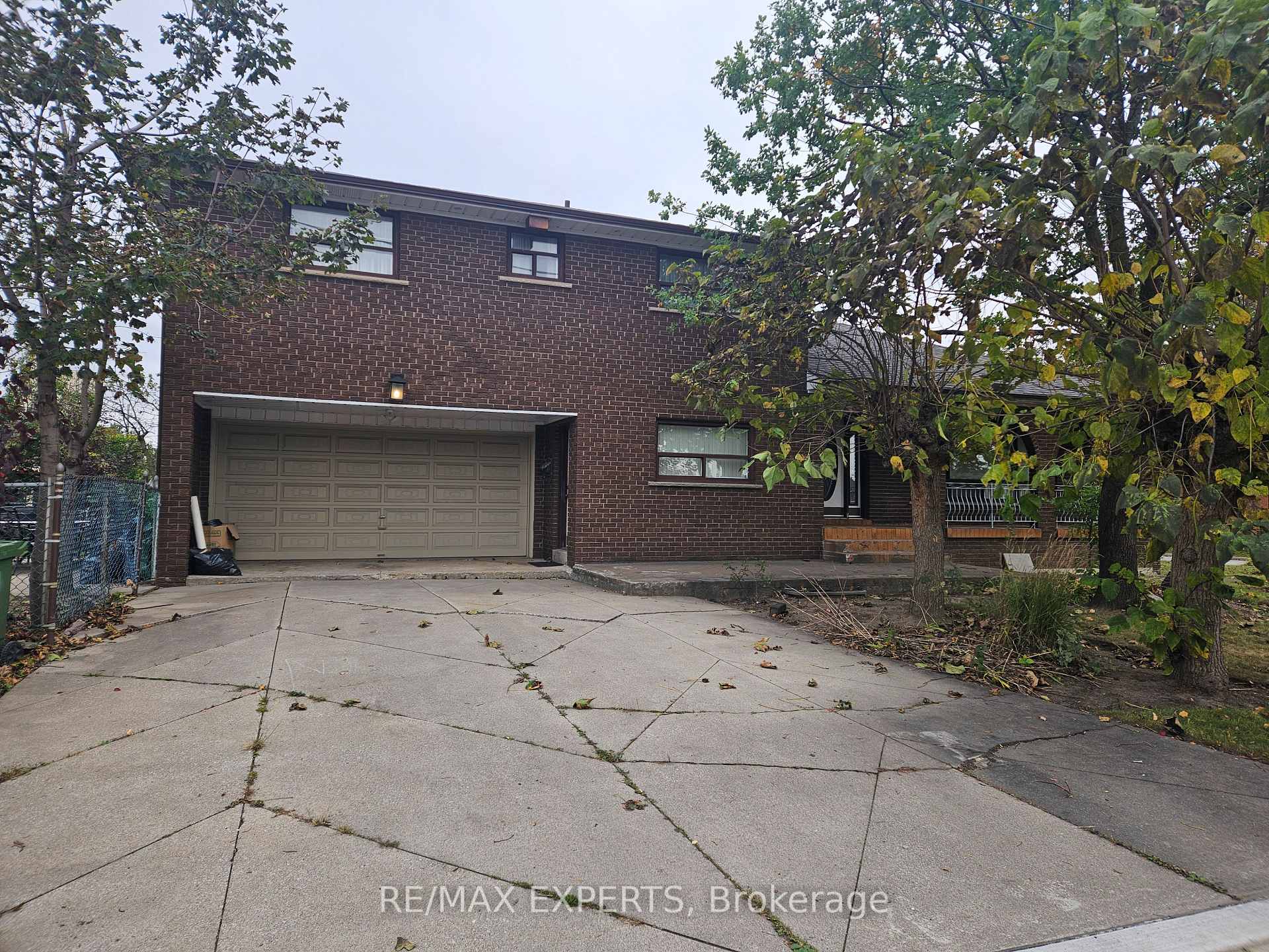 Photo 1 of 1 Byworth Boulevard, Etobicoke, Kingsview Village-The Westway — HOMEH