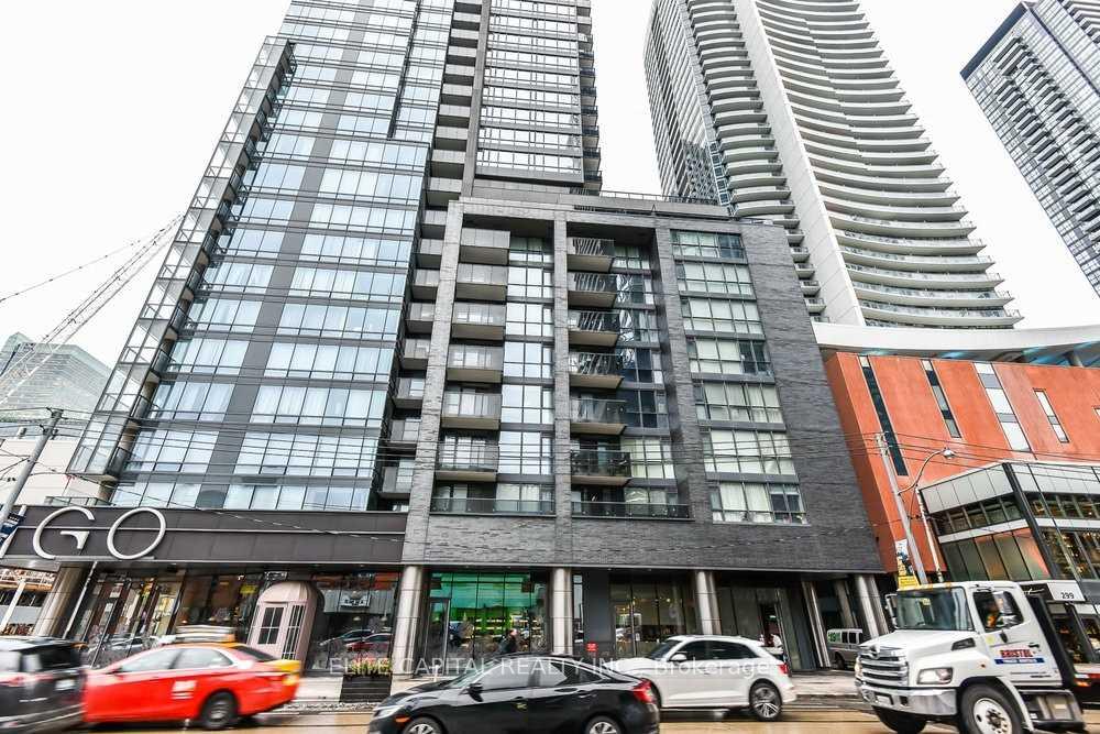 Front of Unit 814, 295 Adelaide Street W