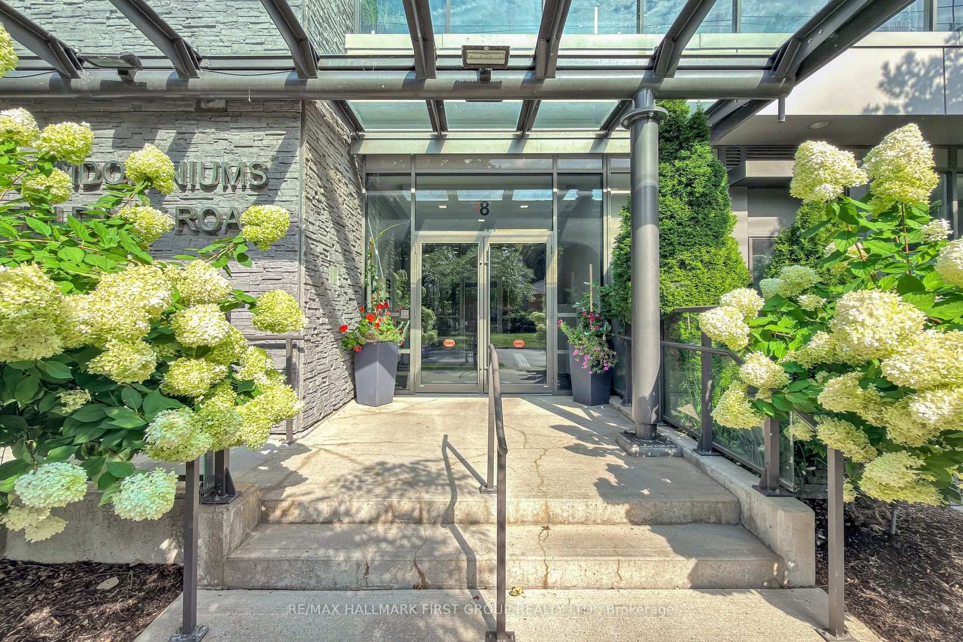 Photo 2 of Unit 505, 8 Fieldway Road, Etobicoke, Islington-City Centre West — HOMEH