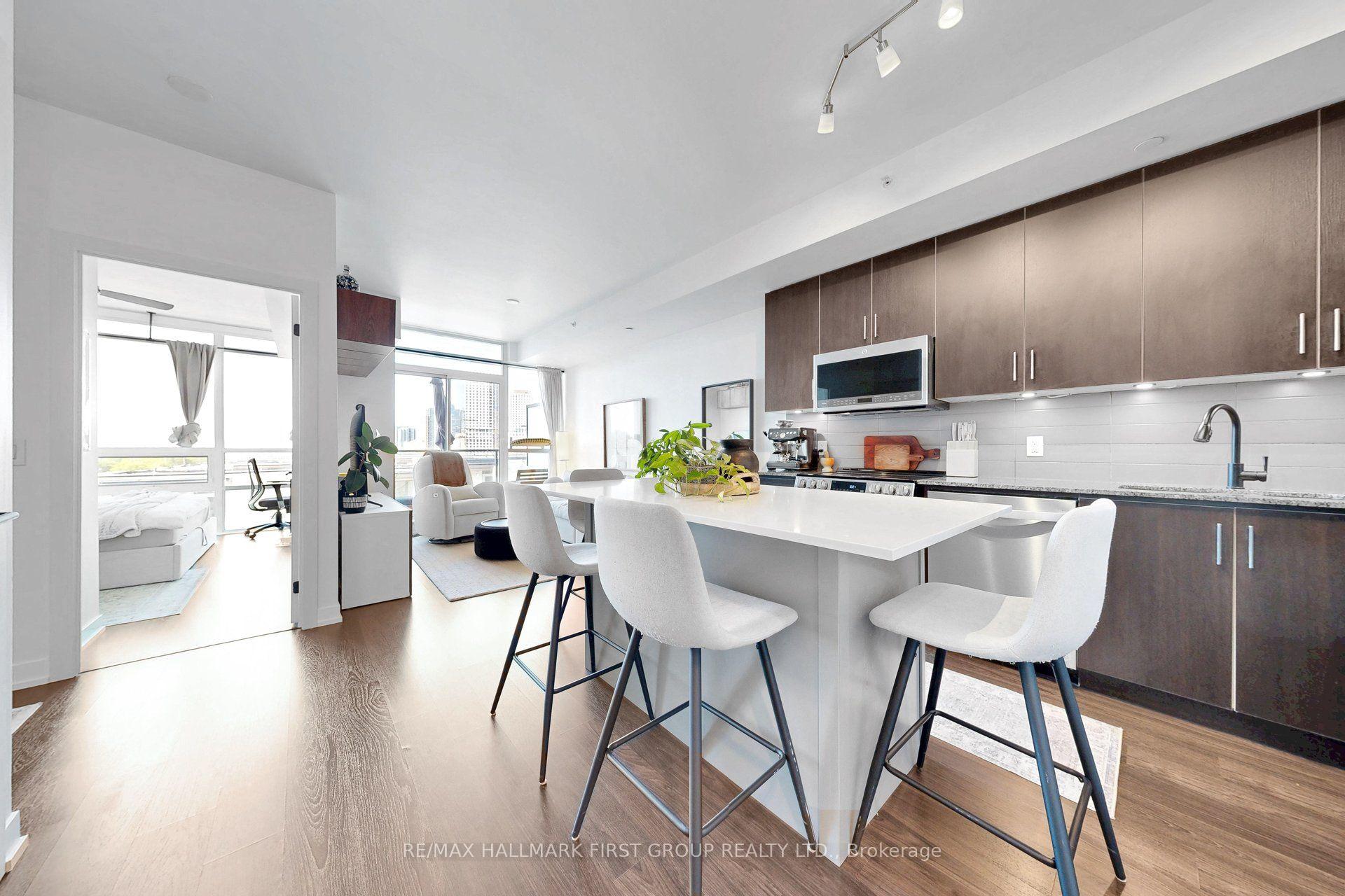 Photo 3 of Unit 505, 8 Fieldway Road, Etobicoke, Islington-City Centre West — HOMEH
