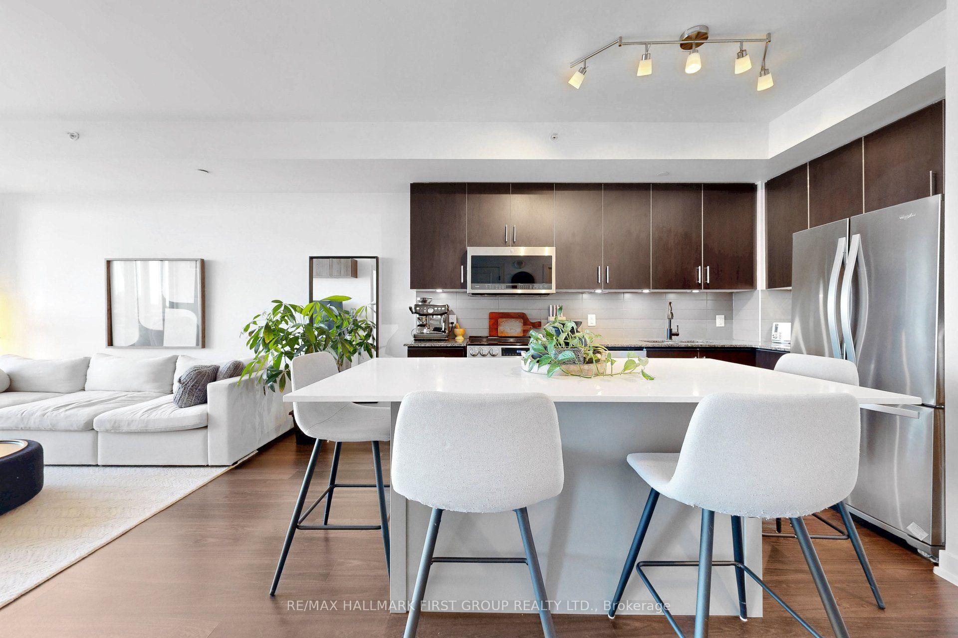 Photo 6 of Unit 505, 8 Fieldway Road, Etobicoke, Islington-City Centre West — HOMEH