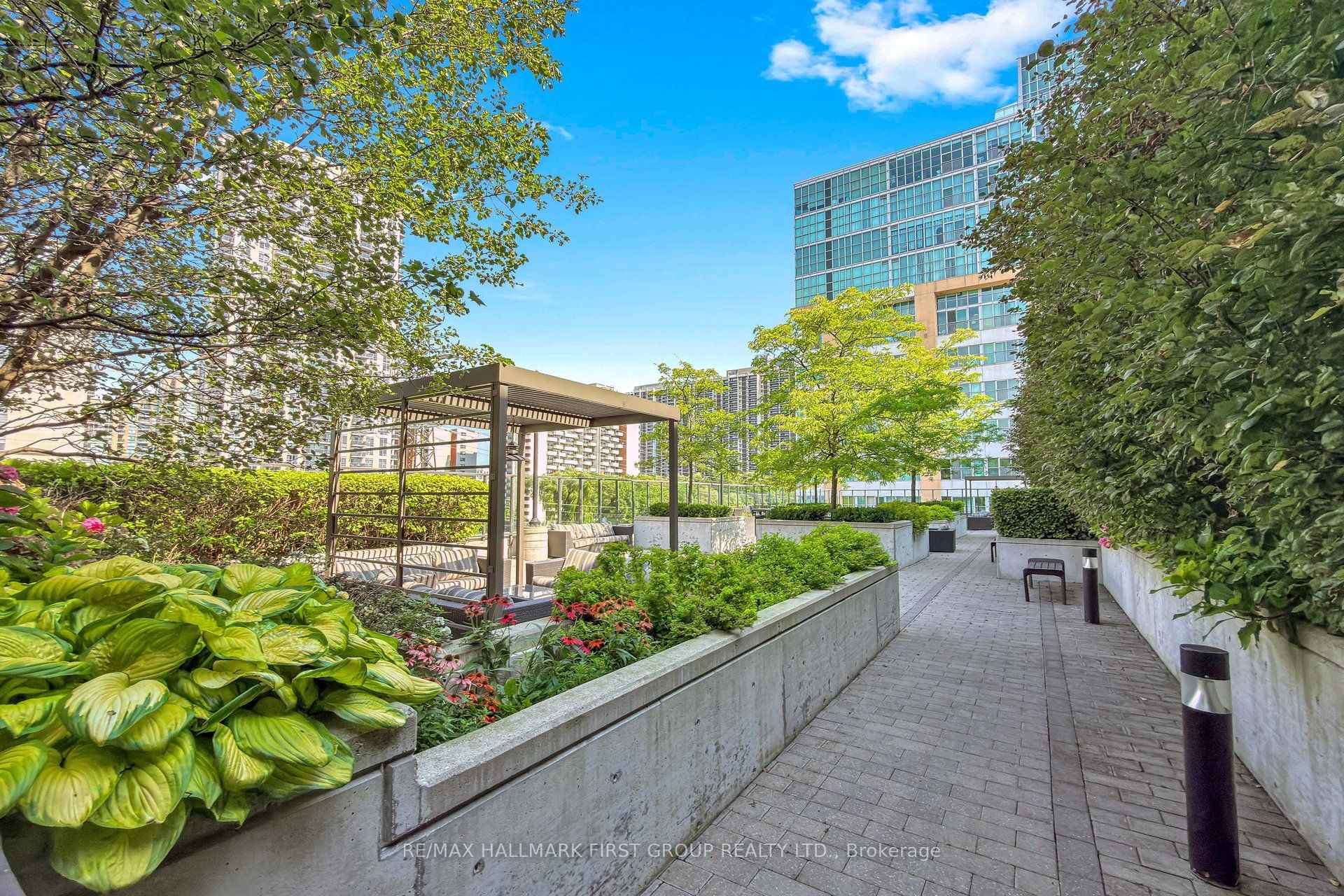 Photo 23 of Unit 505, 8 Fieldway Road, Etobicoke, Islington-City Centre West — HOMEH