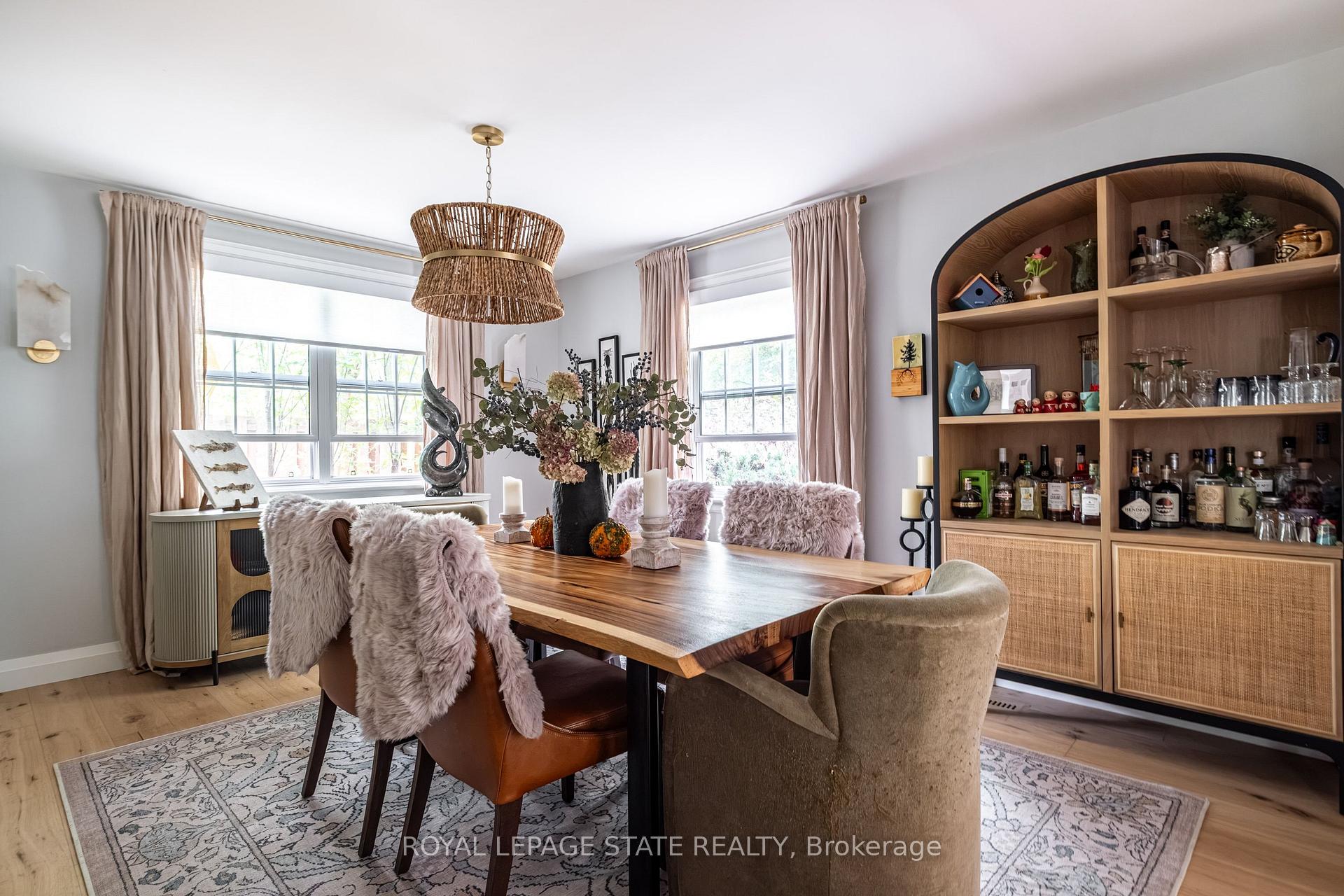 Photo 11 of 22 Parkview Row, Hamilton, Dundas — HOMEH