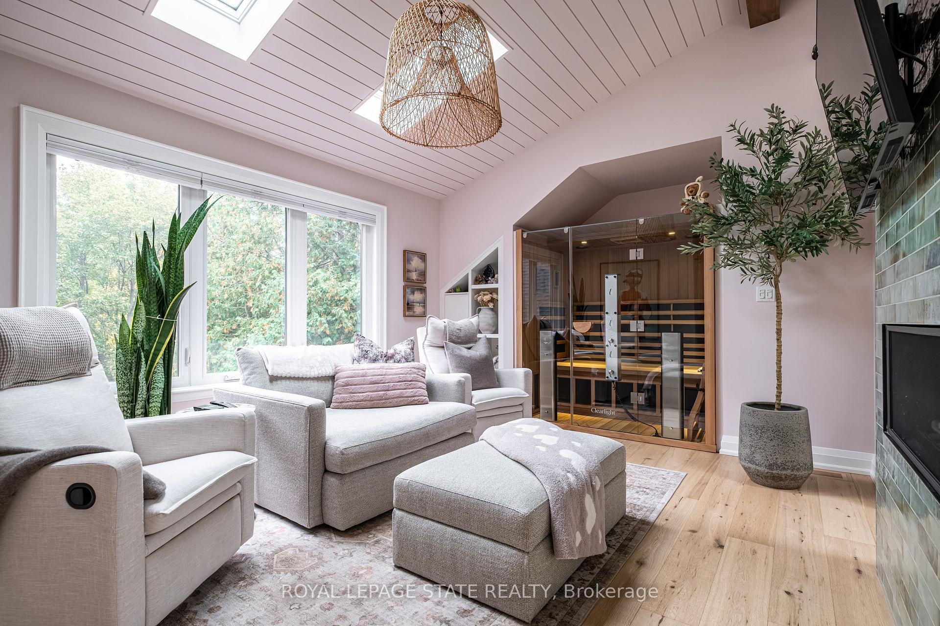 Photo 32 of 22 Parkview Row, Hamilton, Dundas — HOMEH