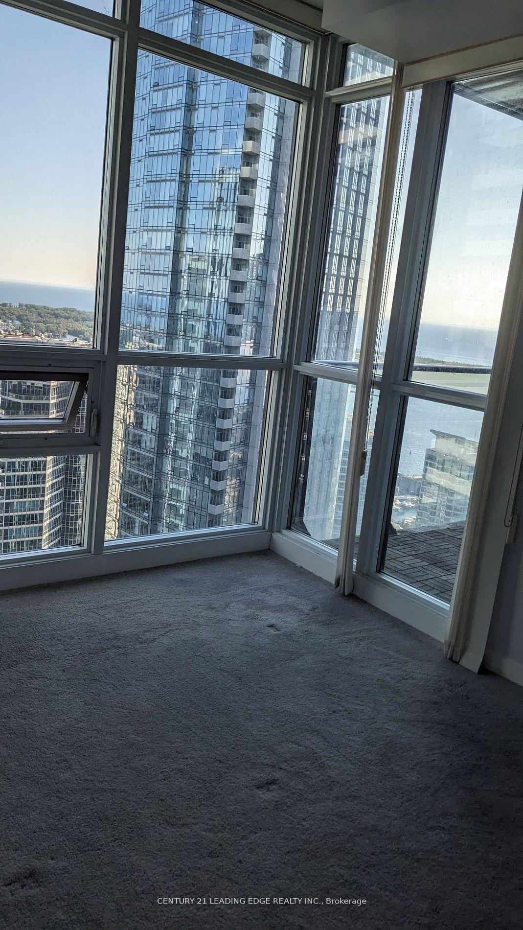 Photo 4 of Unit 4108, 55 Bremner Boulevard, Toronto, Waterfront Communities — HOMEH
